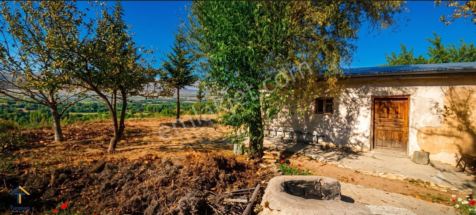 Burç Köyünde Evli Elektrikli Sulu 5238m² Kupon Tarla - Görsel 8