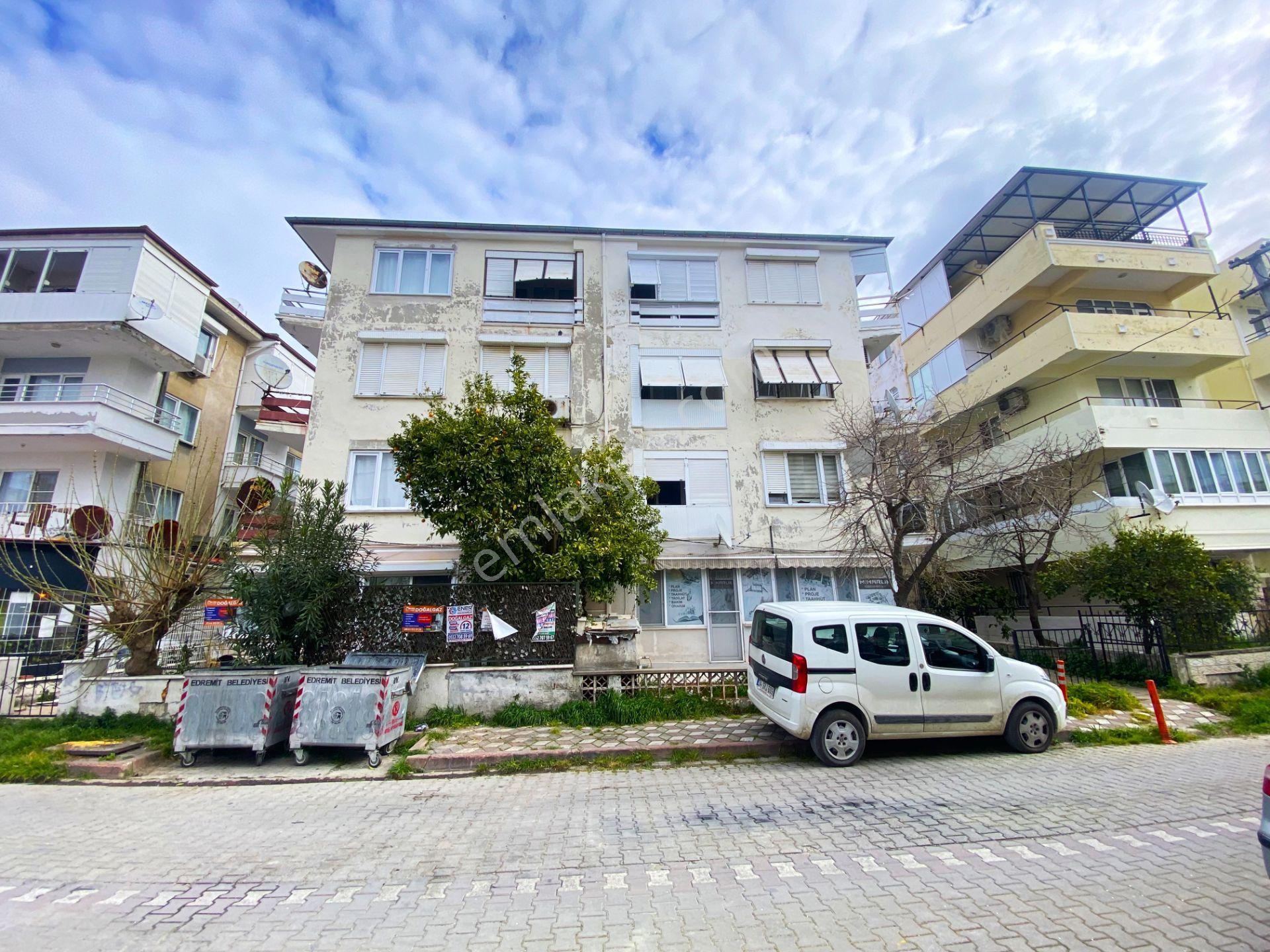 Aktif'ten Akçay Merkez'de Satılık Denize 300mt Ayrı Mutfaklı 2+1 Daire - Görsel 2