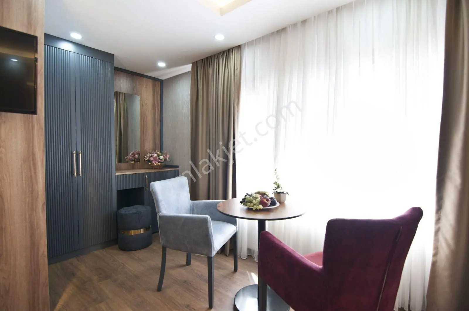 Fatih Ultra Lux 1+1 2+1 Temız Ferah Gunluk Kıralık Daıre - Görsel 2