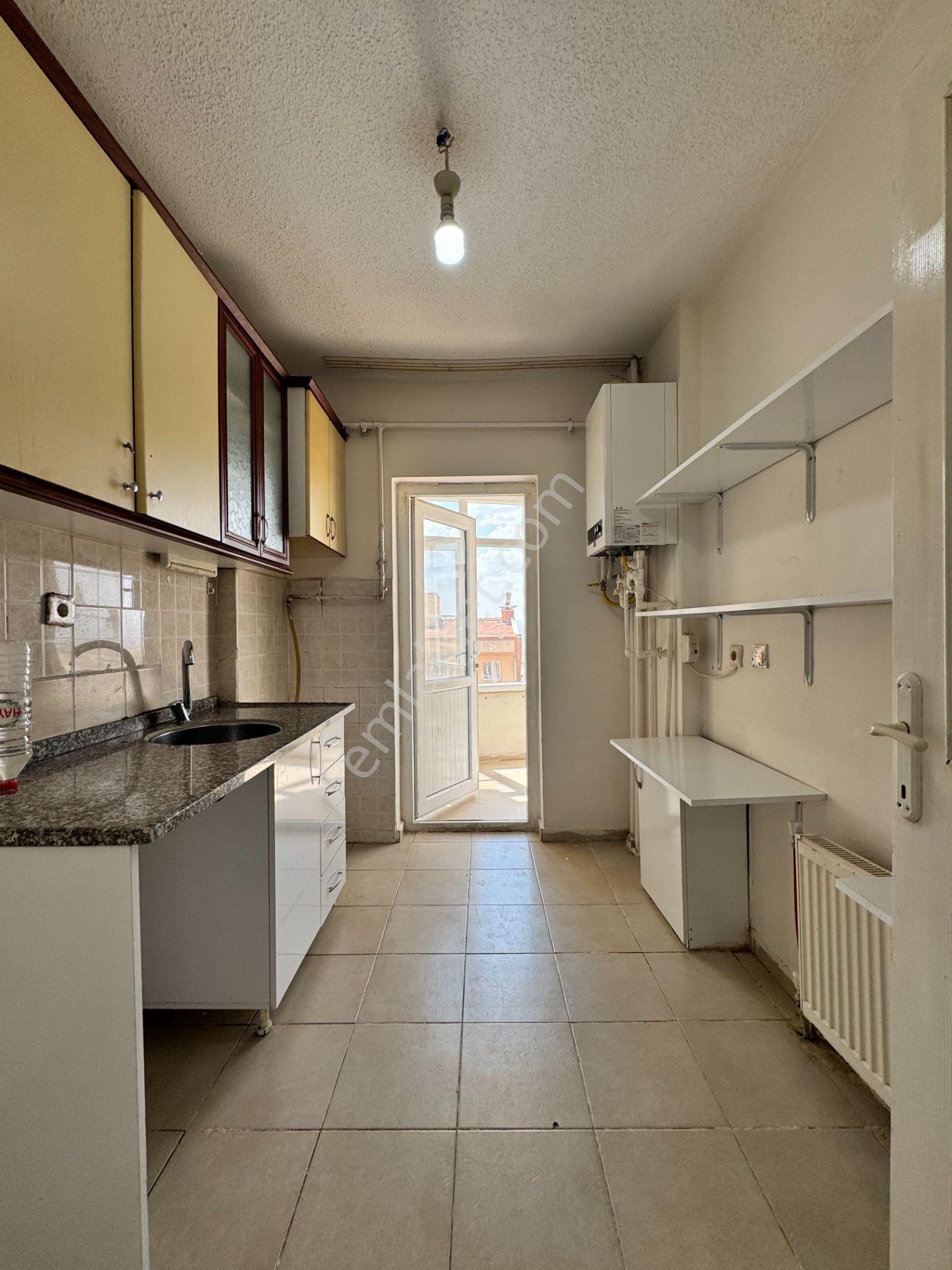 Babil Emlaktan Kiralık Üniversite Toki'de 2+1 Arakat Daire - Görsel 3