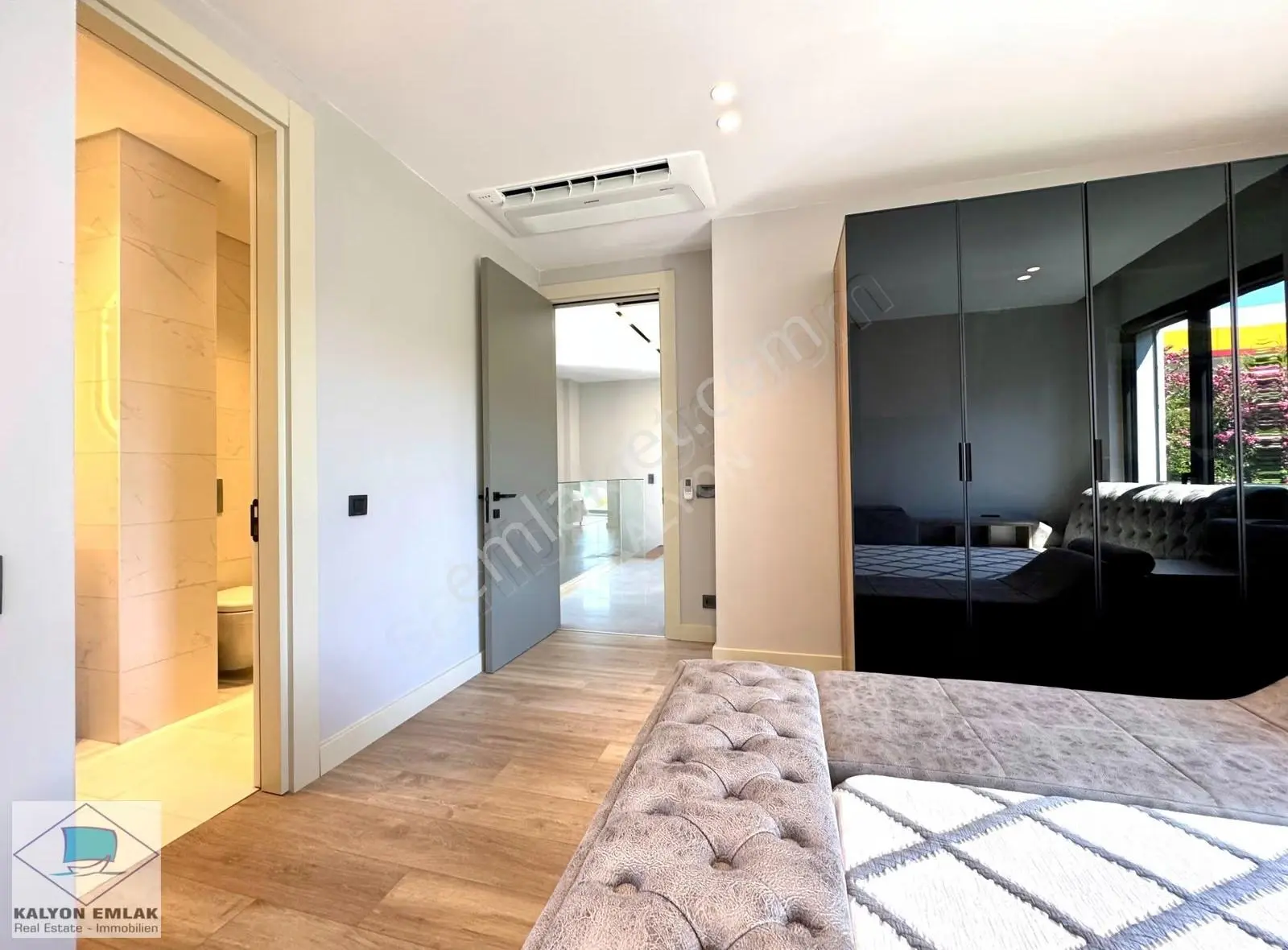 İzmir Çeşme Alaçatıda Modern Tasarım Özel Havuzlu Satılık Villa - Görsel 3