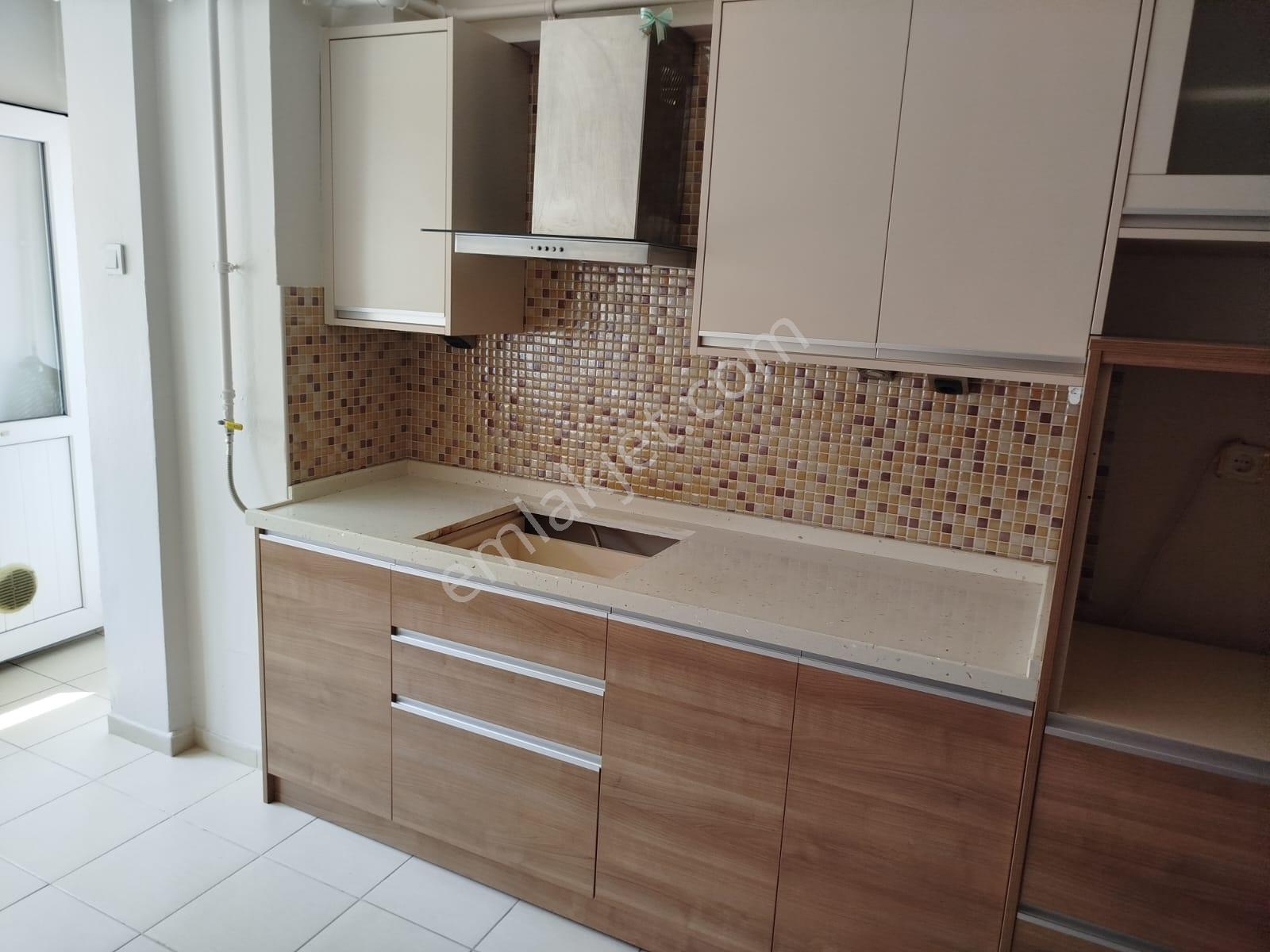 Remax Natural'dan Değirmendere Aşiyan Sitesinde Kiralık 3+1 - Görsel 9