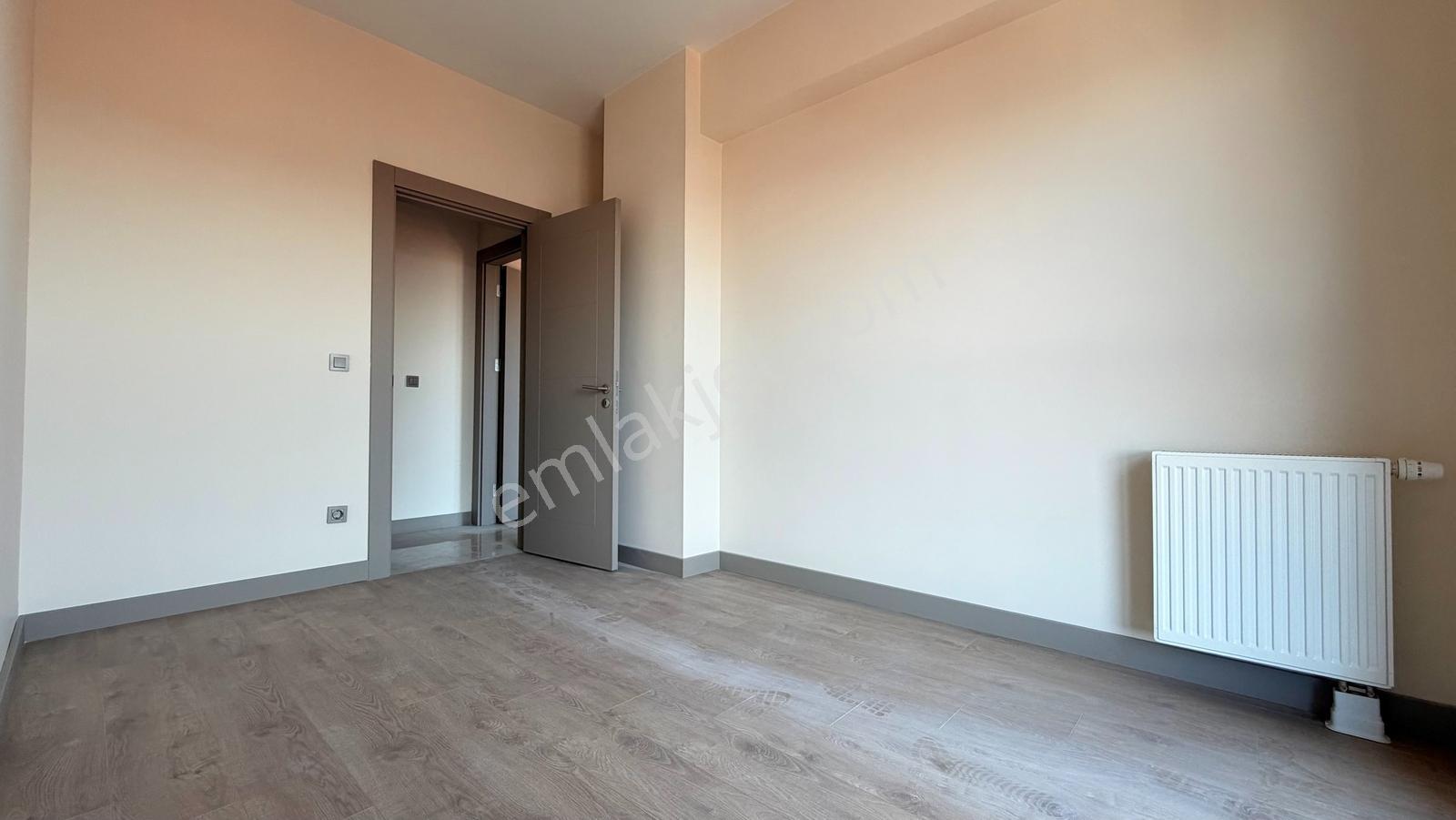 İlka'dan Emlak Konutları 2+1 Kiralık Daire Otopark Metrobüse 5dk - Görsel 16