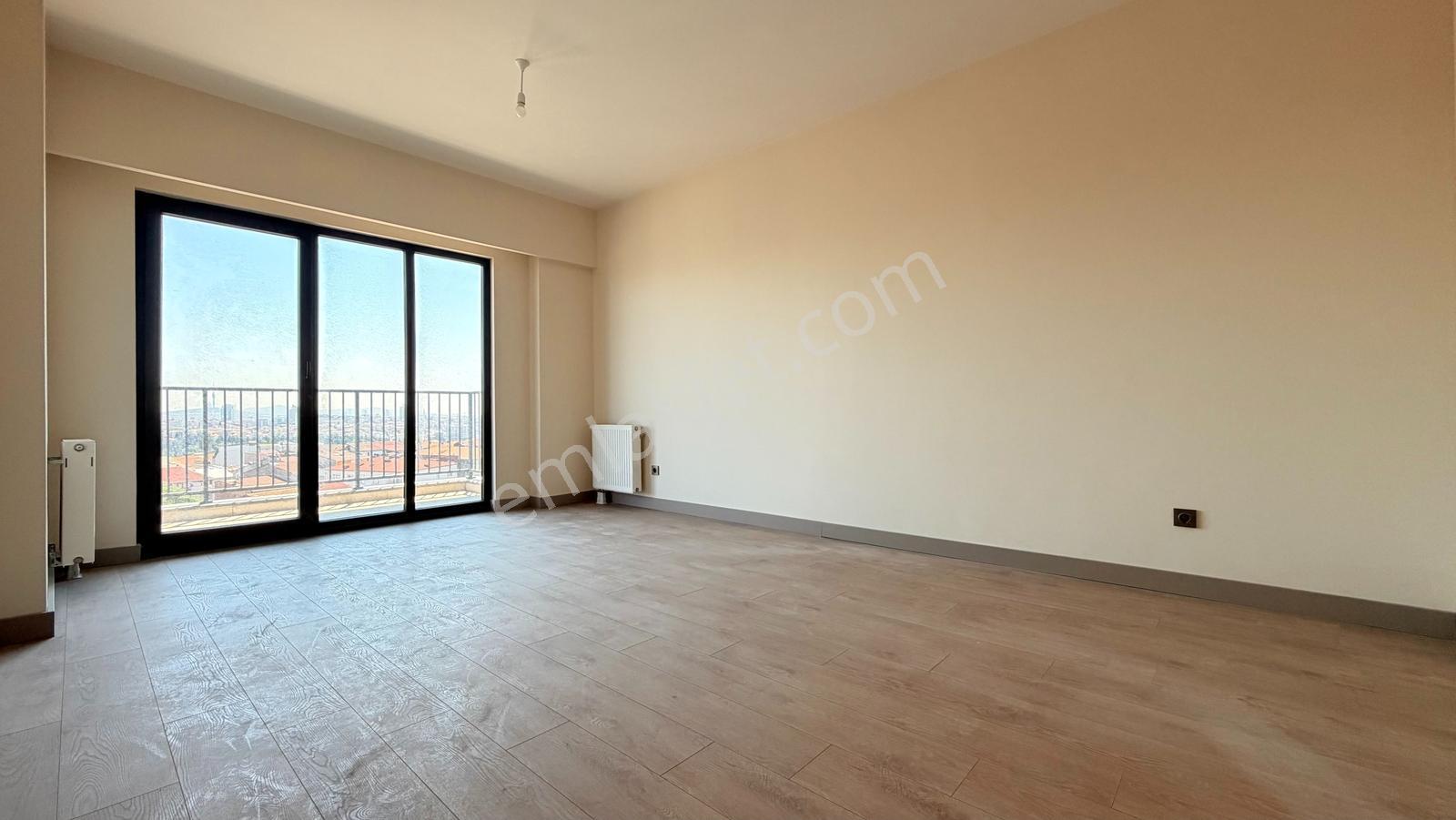 İlka'dan Emlak Konutları 2+1 Kiralık Daire Otopark Metrobüse 5dk - Görsel 2