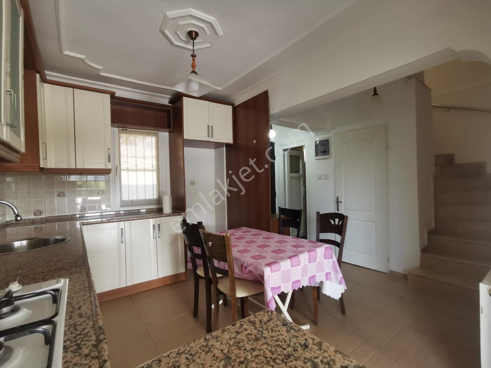 Güzelbahçe Çamlı'da 4+1 Müstakil Villa - Görsel 18