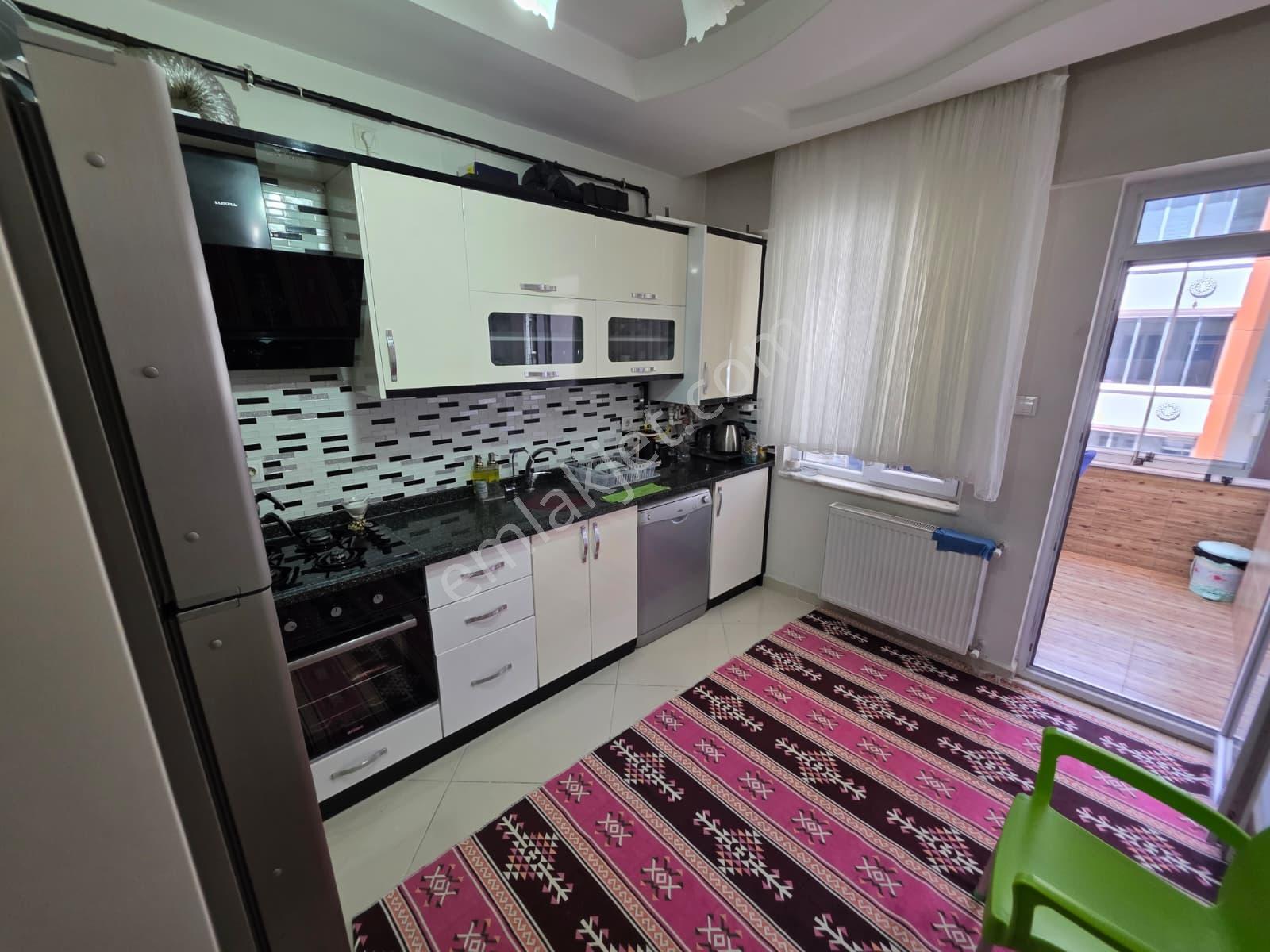 İbnsinada 3,5+1 Katbahçeli Bakımlı Ferah Satılık Daire Toprak Em - Görsel 22