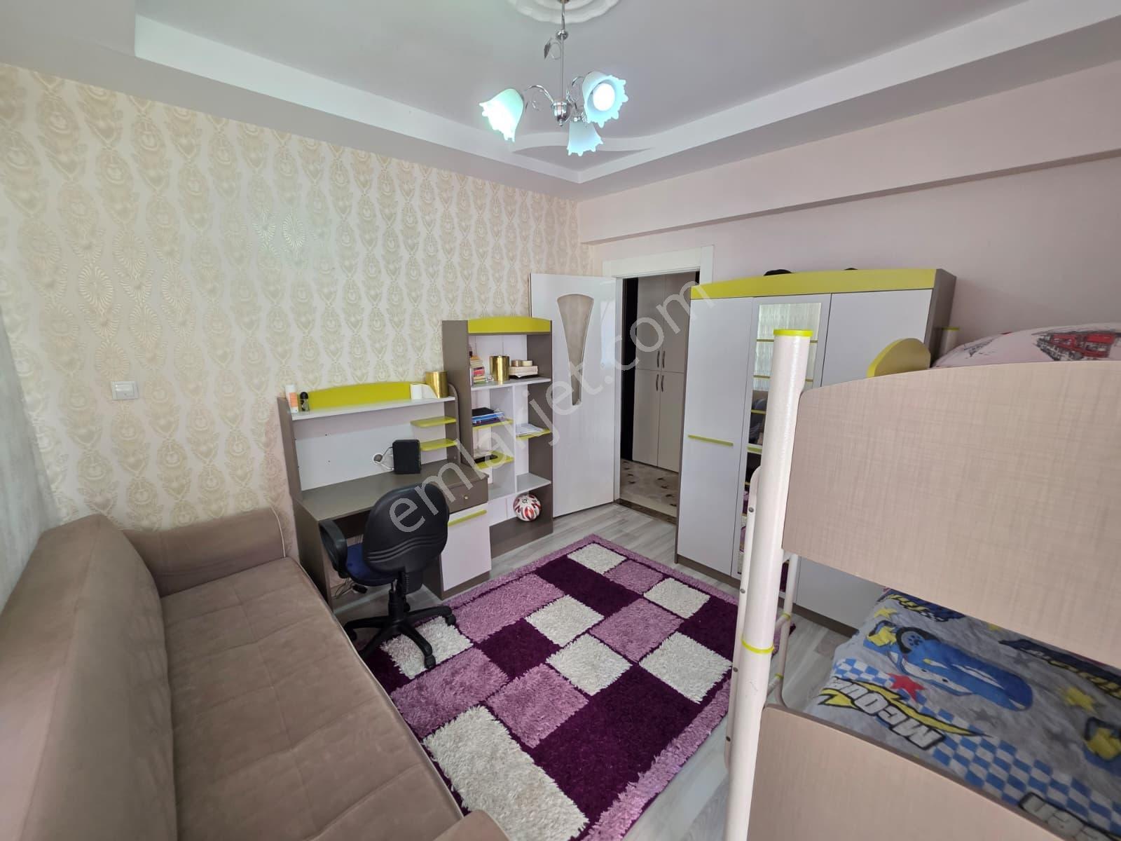 İbnsinada 3,5+1 Katbahçeli Bakımlı Ferah Satılık Daire Toprak Em - Görsel 17