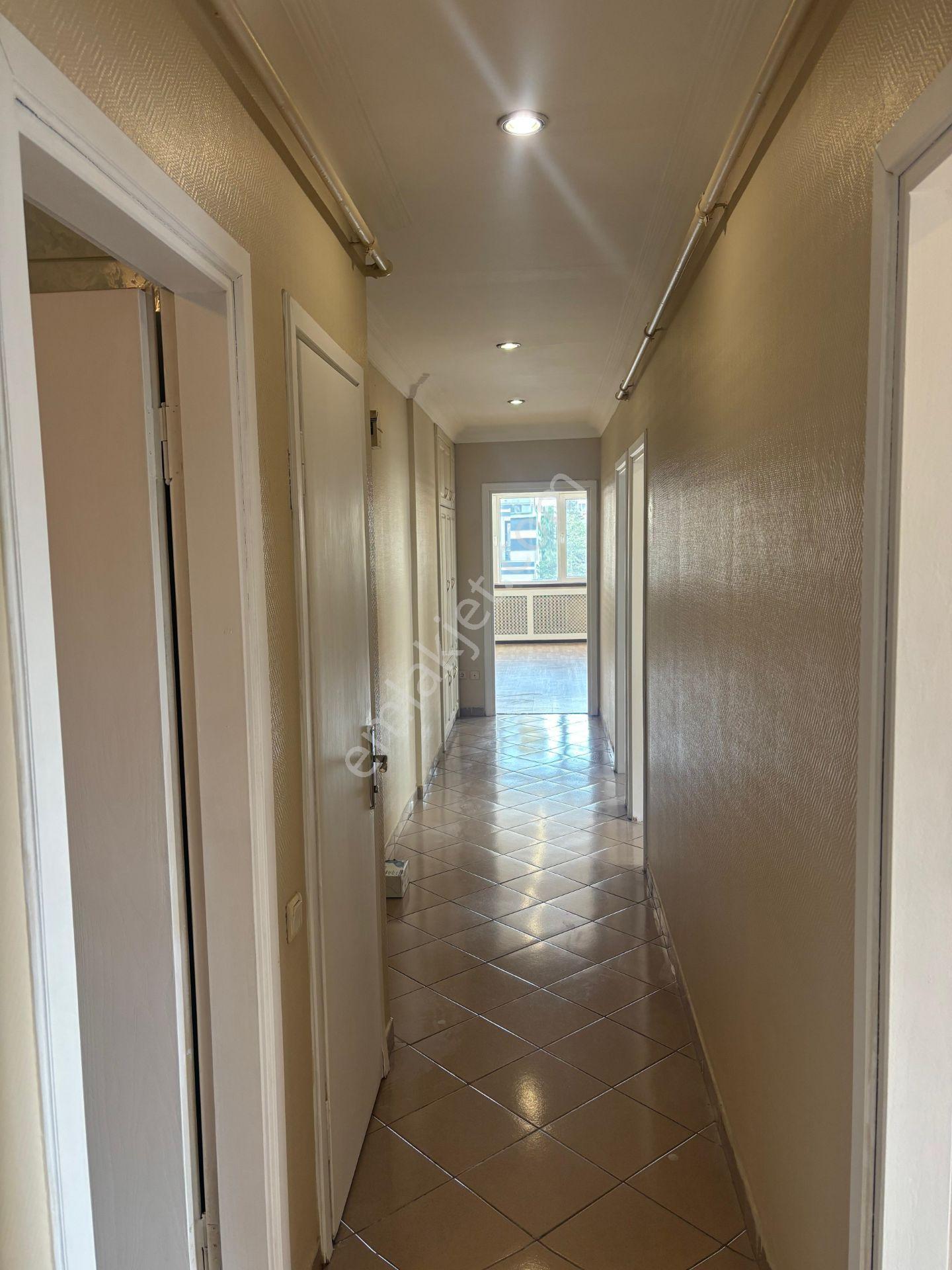 Bahçelievler Talatpaşa Caddesi Üzeri 140m2 Ön Cephe 3+1 Daire - Görsel 14