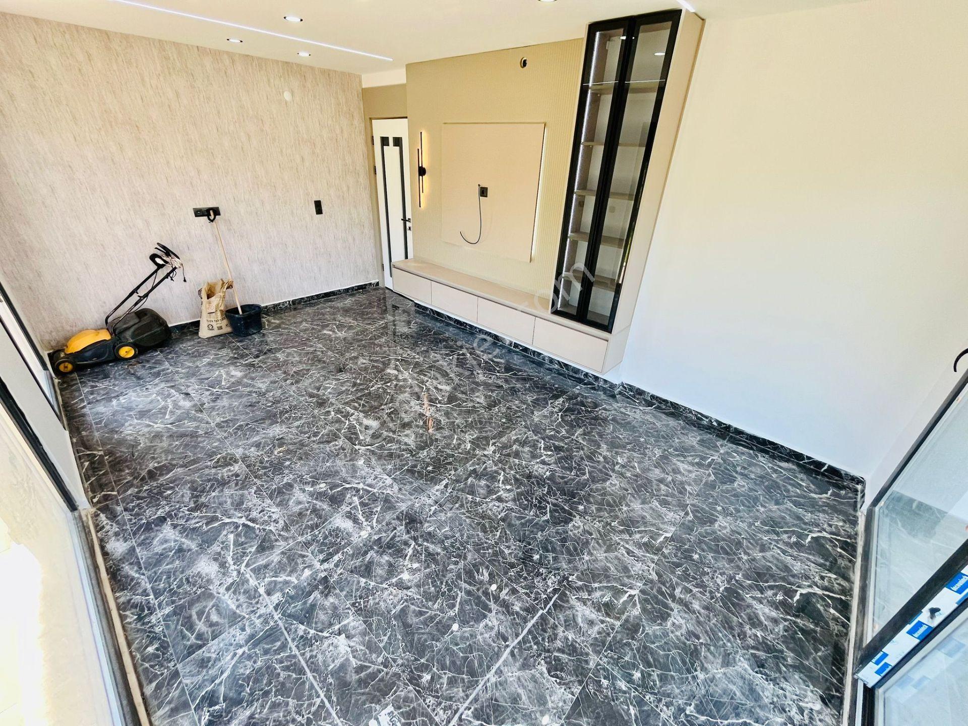 Yükselden Zeytinlide Ayrı Mutfak Ultra Lüks Tasarım 5+1 Villa - Görsel 23