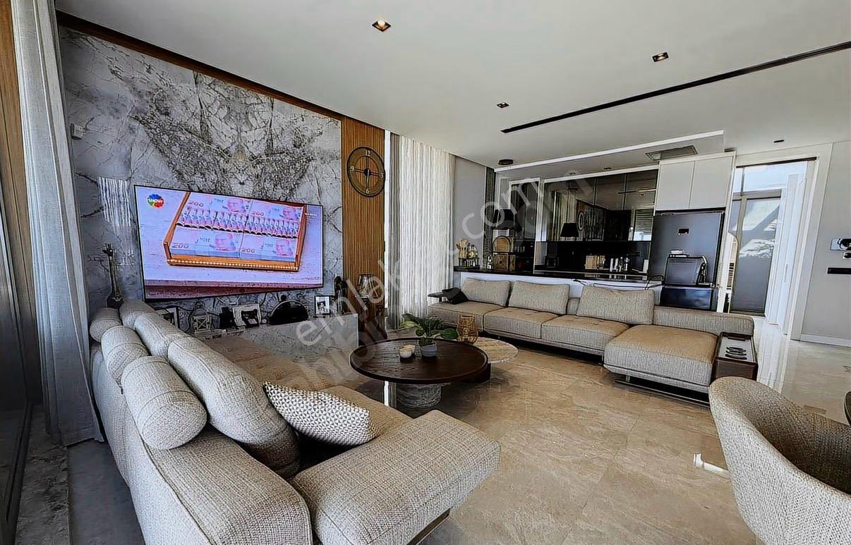Bodrum'da Müstesnai Deniz Köşe Manzaralı | 6+1 Lüks Villa - Görsel 11