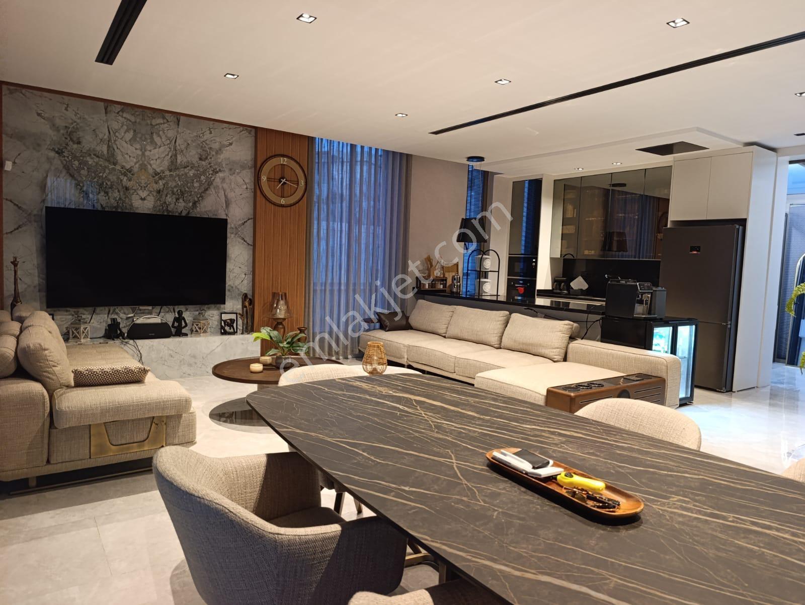 Bodrum'da Müstesnai Deniz Köşe Manzaralı | 6+1 Lüks Villa - Görsel 27