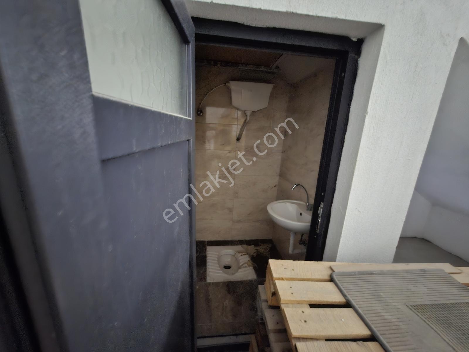 Karaosmanoğlu San.sitesinde 180+90 M2 Kiralık Dükkan - Görsel 5