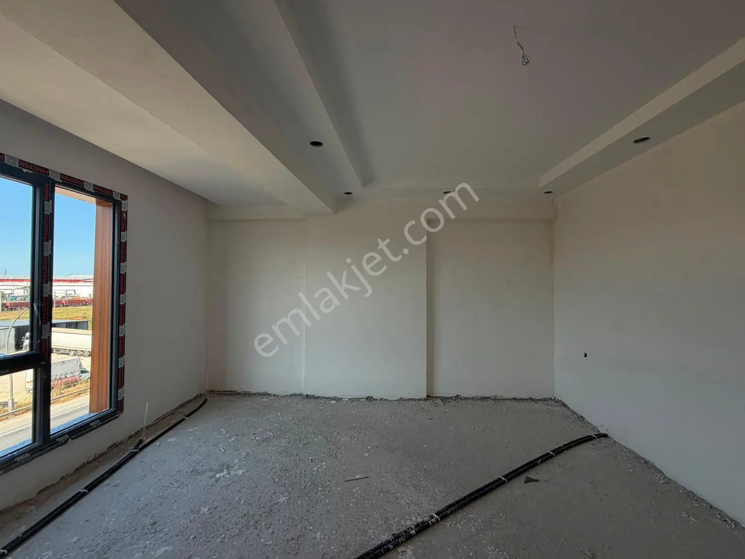 Cadde Gayrimenkul'den Çerkezköy Cadde Üzerinde 2+1 Daire - Görsel 32