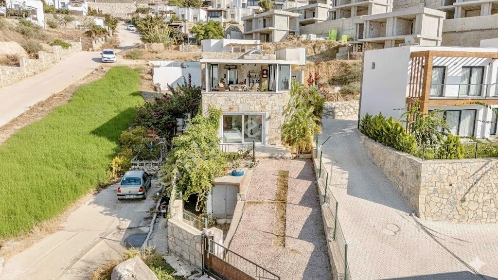 Gümüşlük'te Deniz Manzaralı Müstakil Taş Ev - Görsel 5