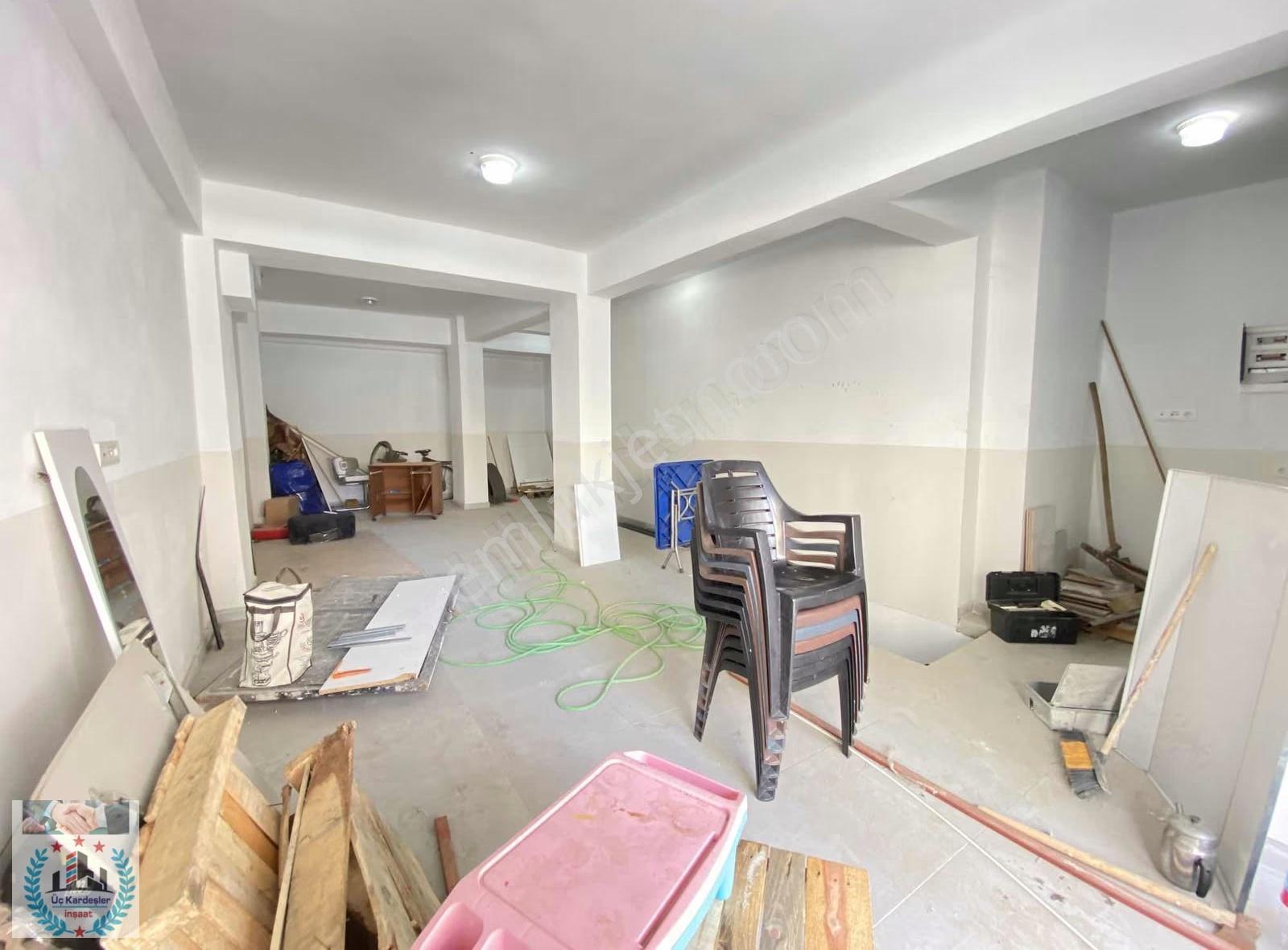 Üç Kardeşler'den İsmetpaşa Mh 200m² Bağımsız İki Dükkan