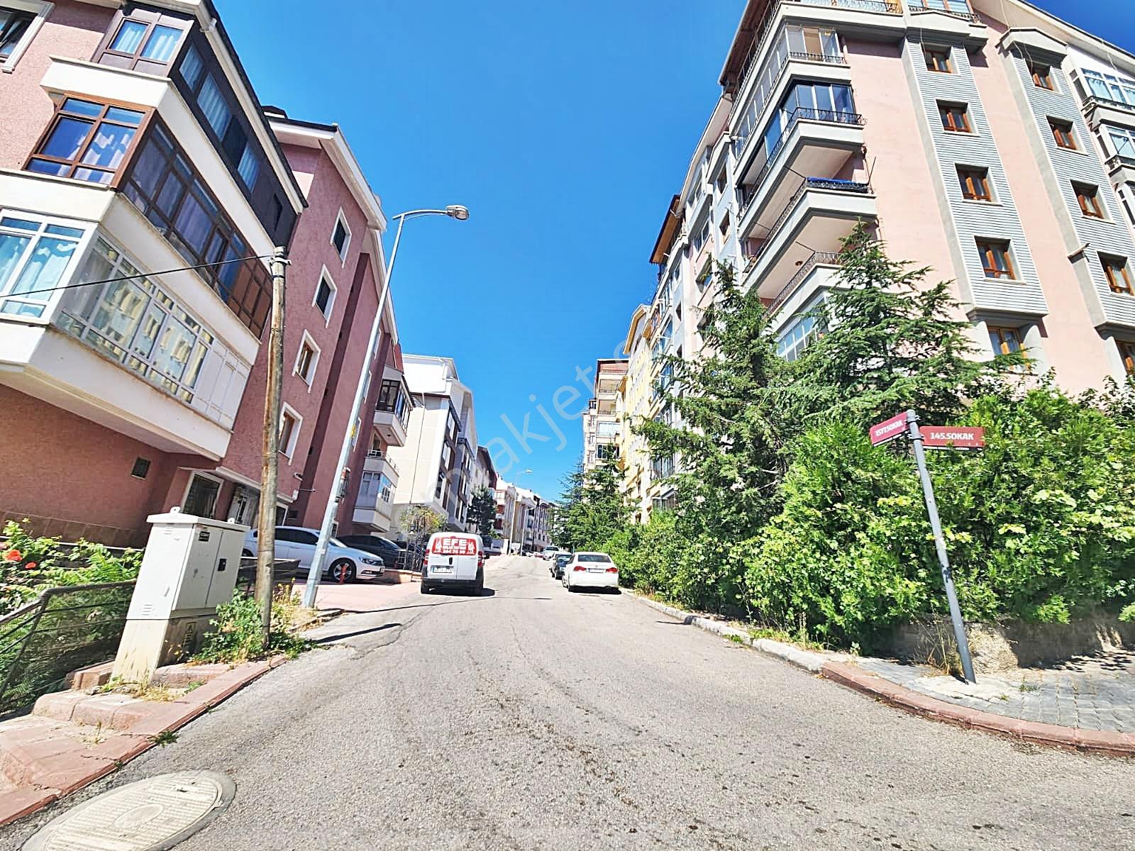 Merkezi Konumda Aile Yaşamına Uygun Temiz Ferah Katta Asansörlü - Görsel 33