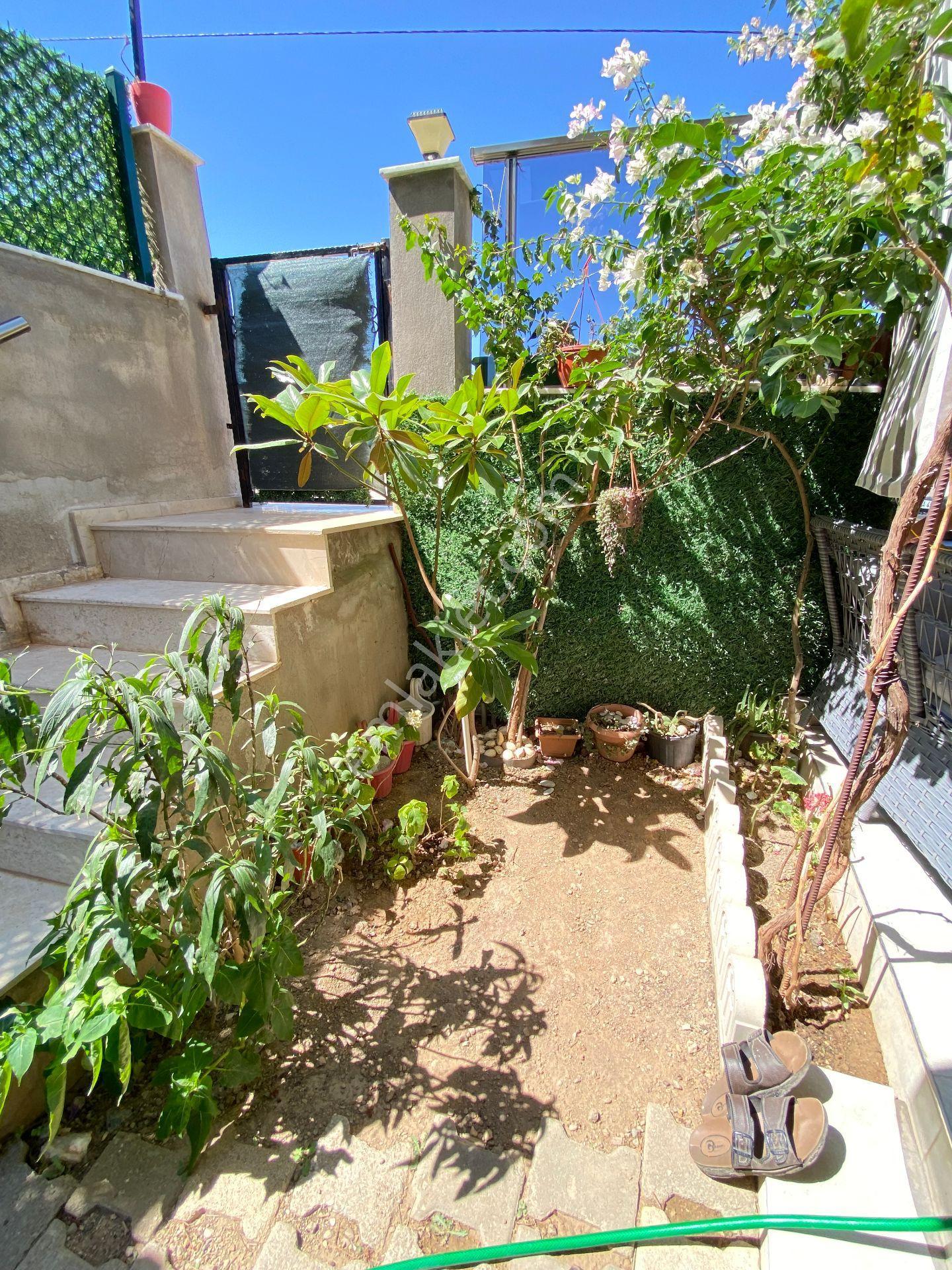Seferihisar Payamlı'da, Isı Pompalı, Masrafsız Müstakil Köşe Satılık 3+1 Villa - Görsel 8