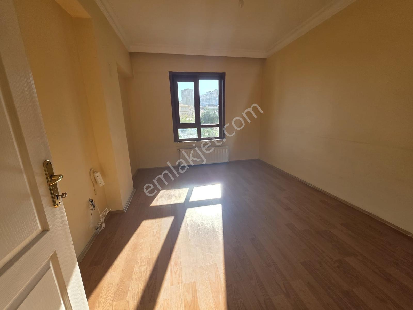 Kardeşlerde Katta 3+1 Manzaralı Yapılı Güney Cephe - Görsel 35