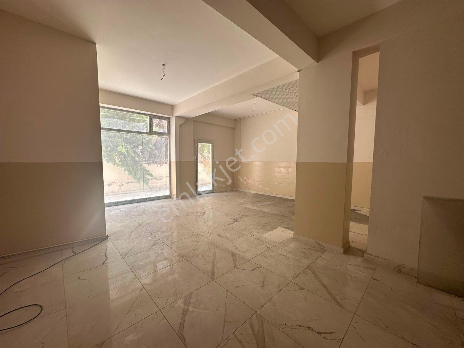 Muradiye Merkez 2 Farklı Seçenek Satılık 120 M2 Dükkanlarımız - Görsel 15