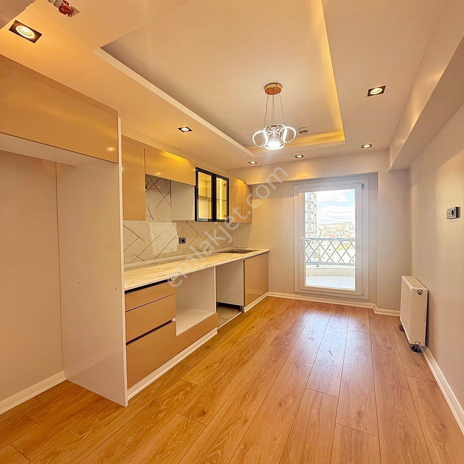 Esenyurt Pınar Mahallesi 2+1 100m2 Balkonlu Ful Dekorlu Arakat - Görsel 44