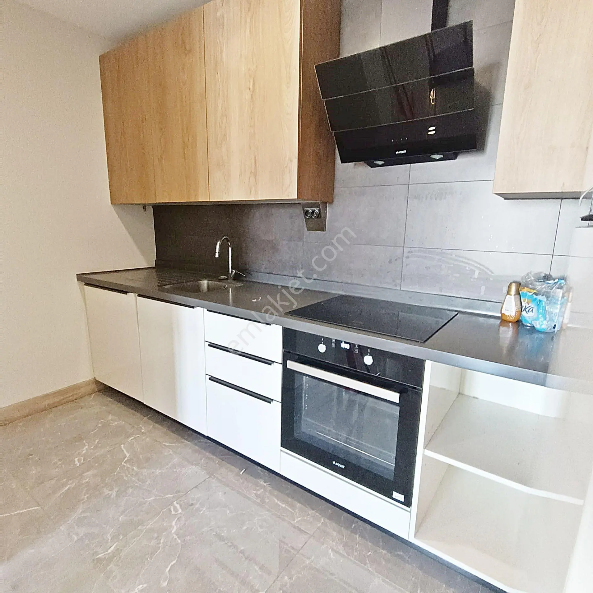 Self İstanbul Site İçerisinde Kiralık Eşyalı Daire - Görsel 2