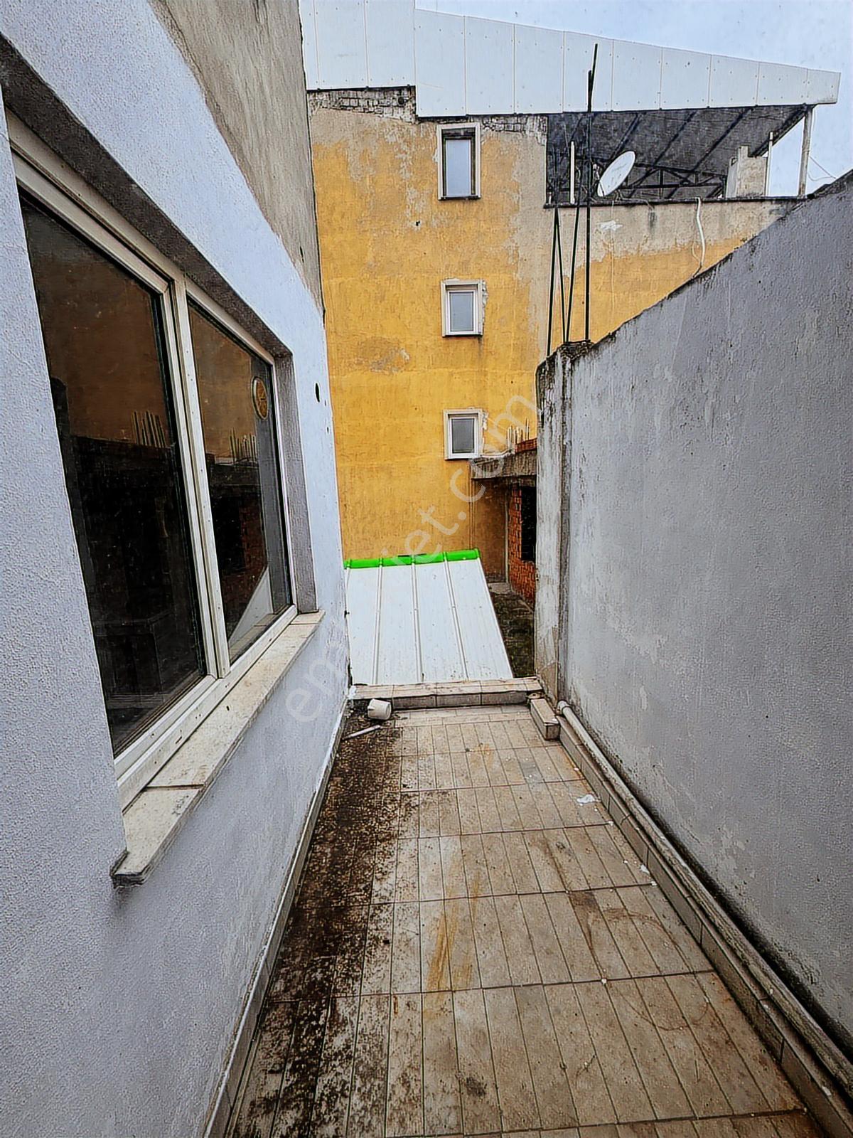 Merkezi Konumda Ferah 3+1 Ulaşıma Yakın Kiralık Daire - Görsel 10