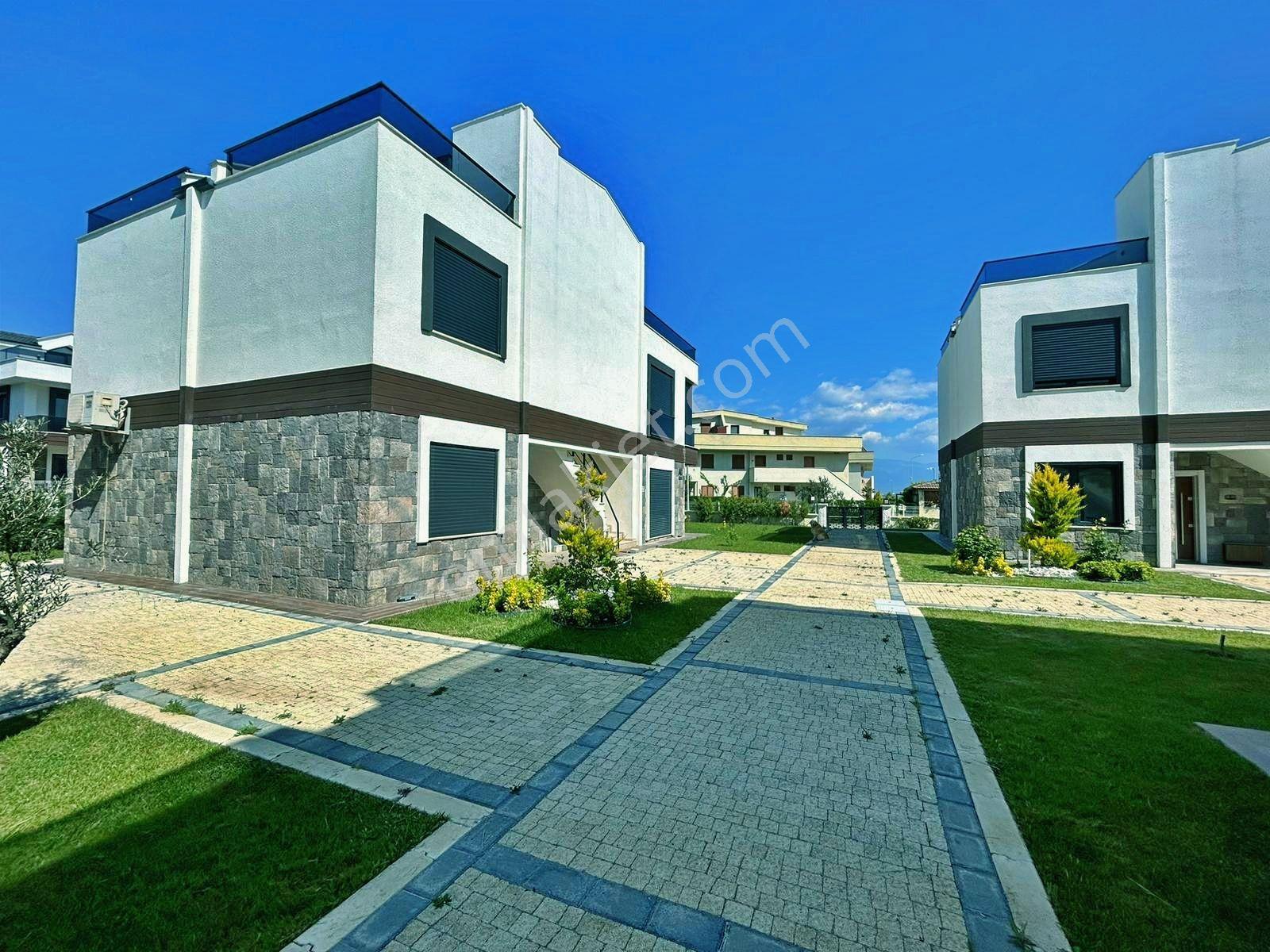 Uytundan Pelitköy'de Denize Sıfır Havuzlu Bahçeli 2+1 Lüks Daire - Görsel 26