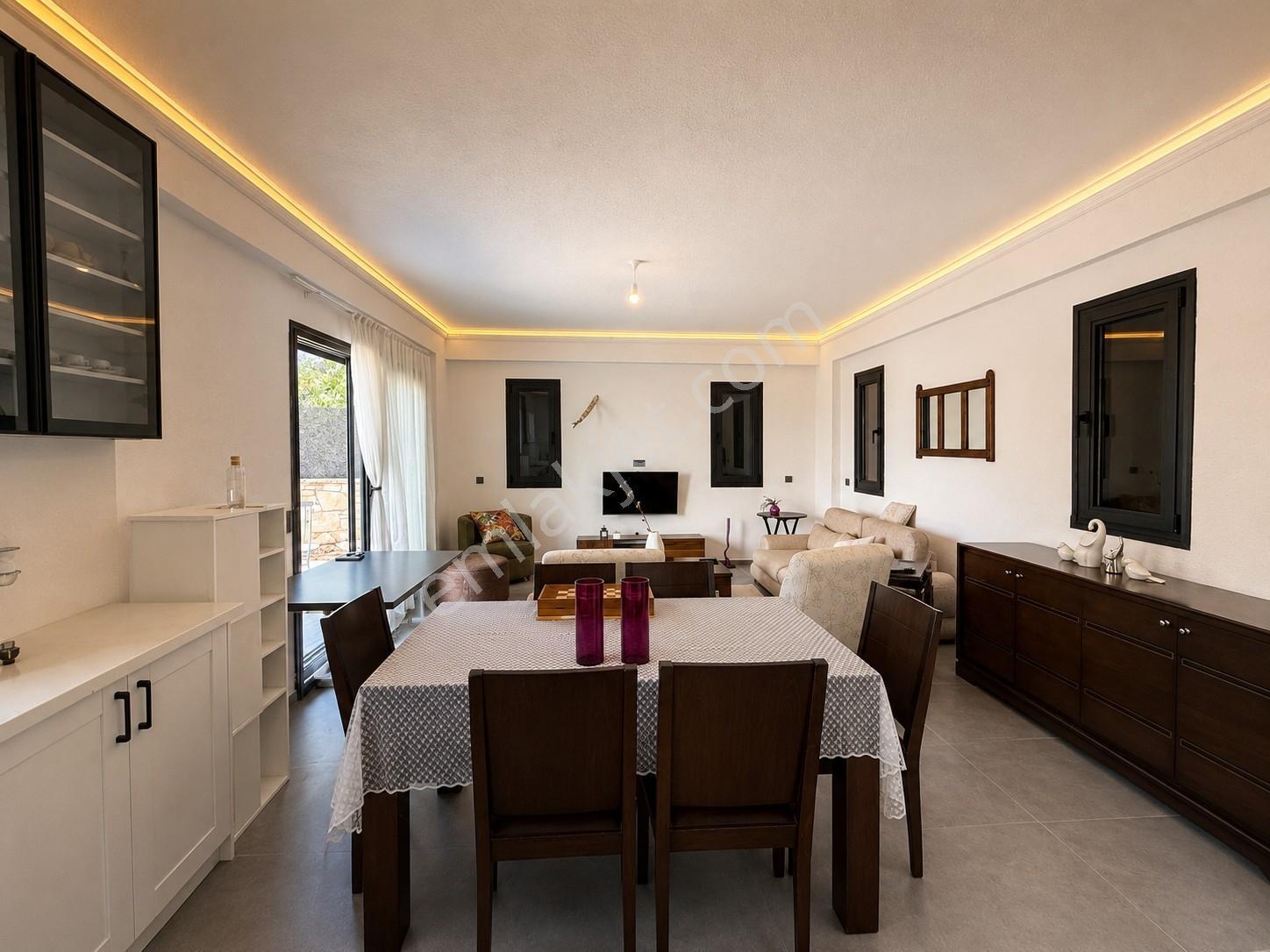 Torba'da Kiralık 2+1 Müstakil Havuzlu Villa - Görsel 22