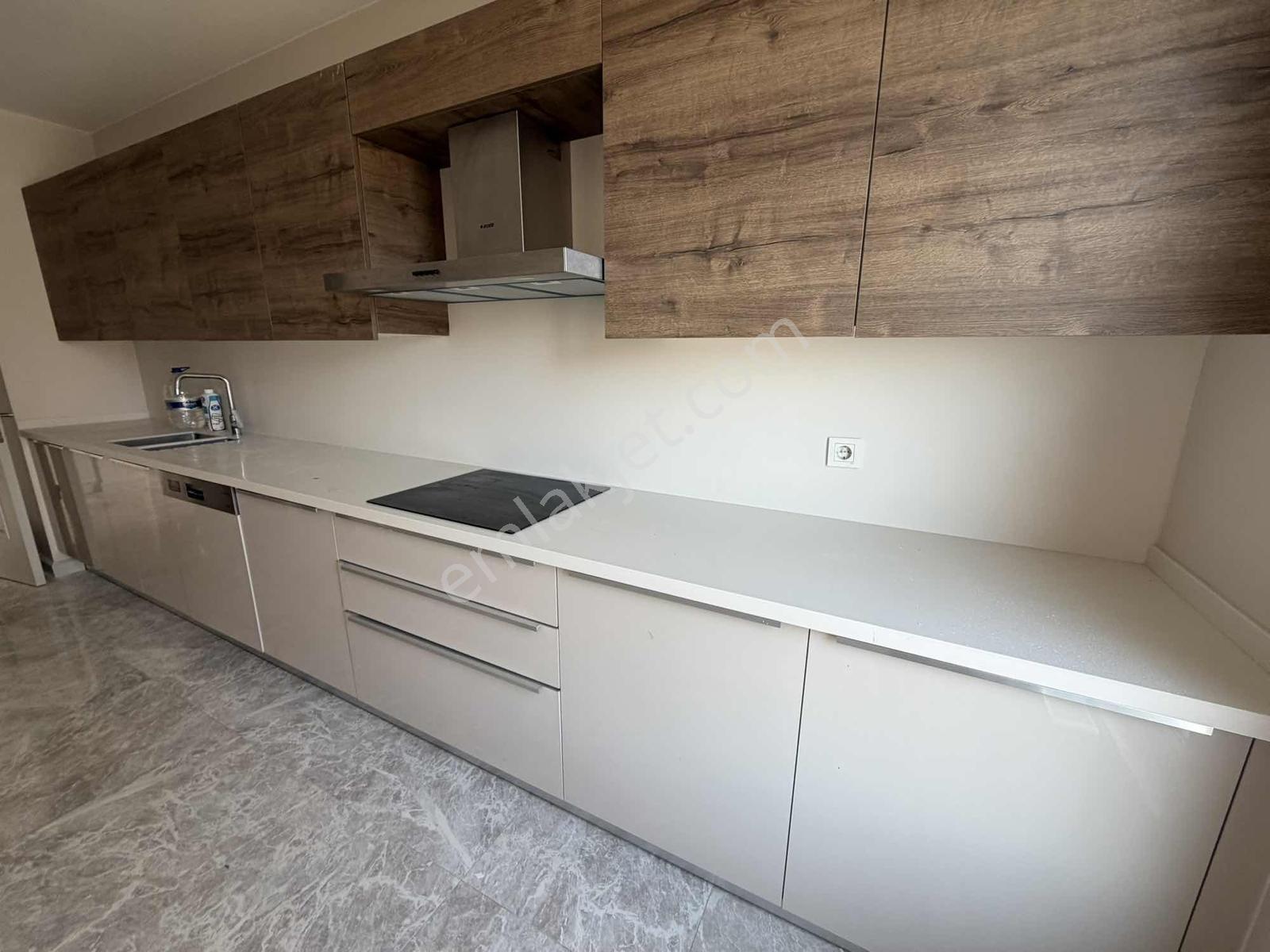 Sağlam'dan Bütün Odalarından Full Deniz Manzaralı Kiralık Daire - Görsel 30