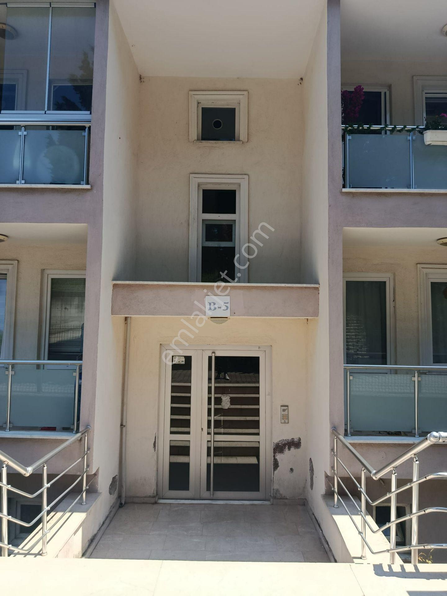 İhlas Sitesi'nde Bahçe Katı, Masrafsız, Güvenlikli 2+1 Daire - Görsel 3