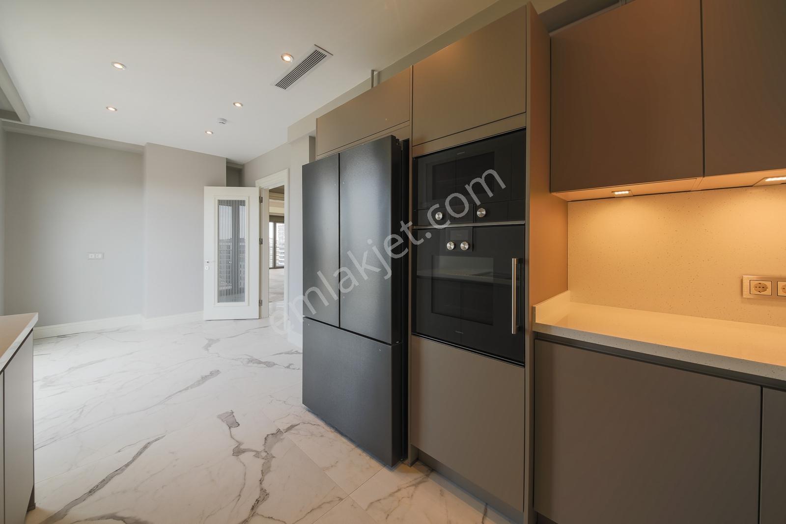 Caddebostan Deniz Ve Park Manzaralı Katta Tek Satılık Net 210 M2 - Görsel 23