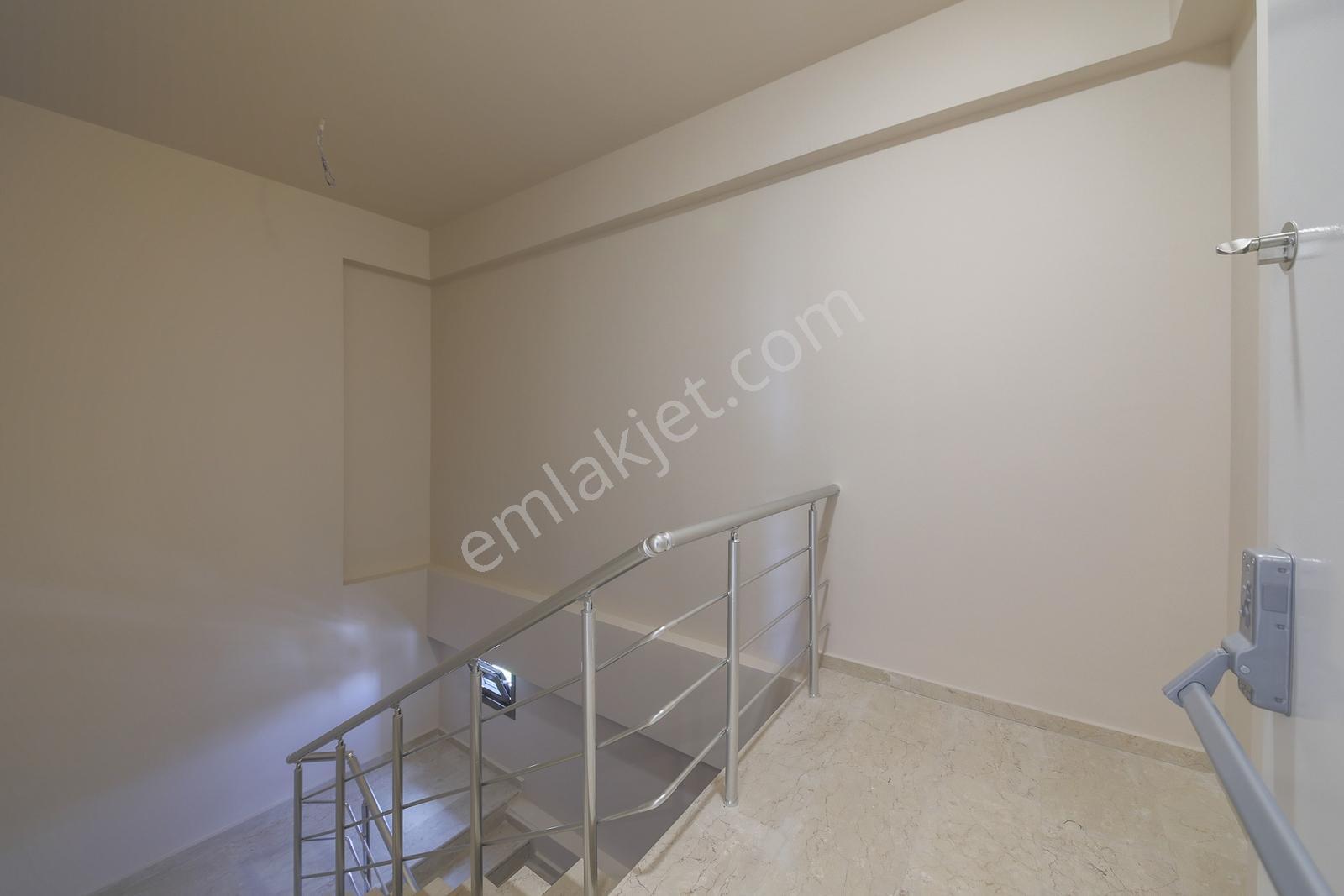 Caddebostan Deniz Ve Park Manzaralı Katta Tek Satılık Net 210 M2 - Görsel 33