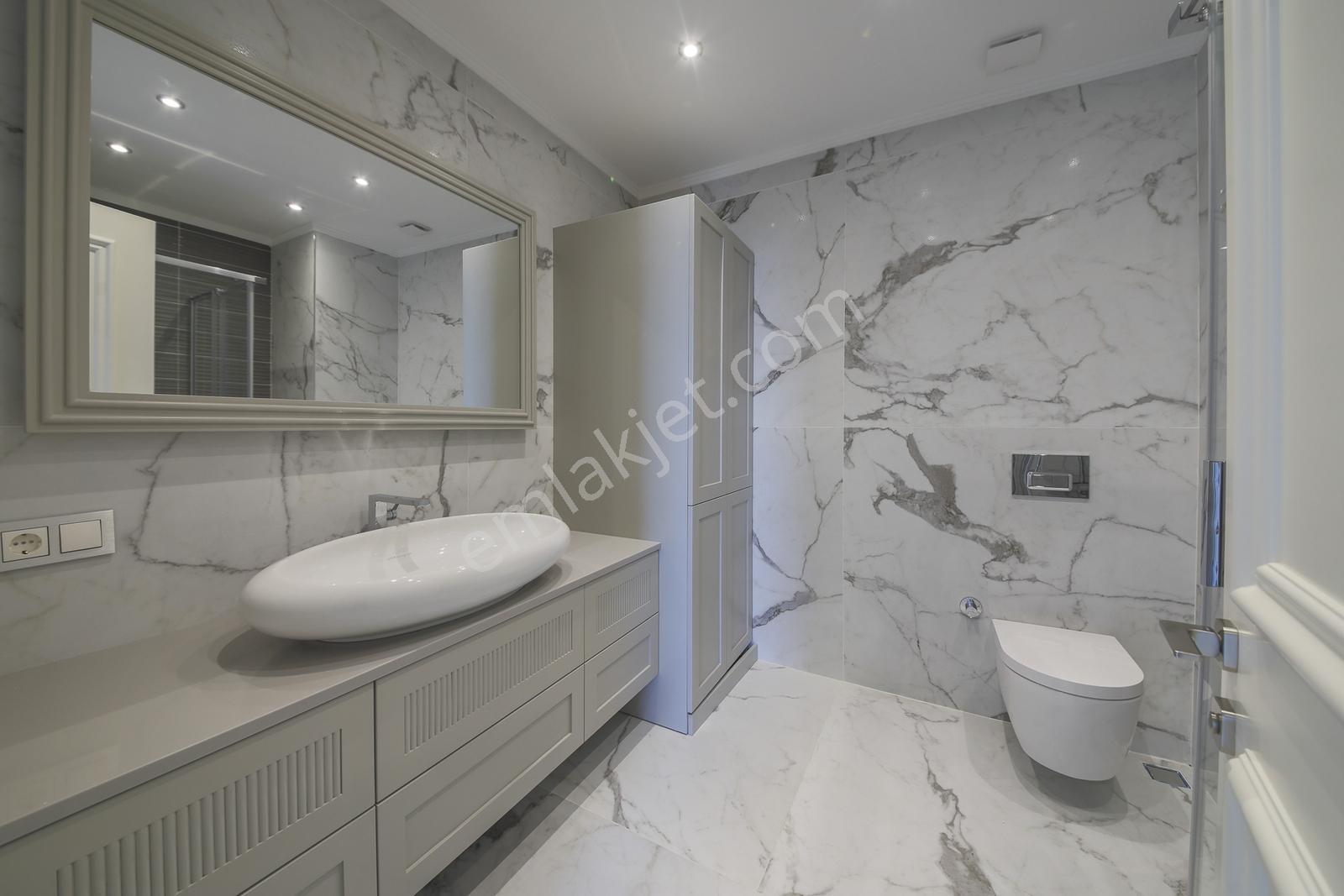 Caddebostan Deniz Ve Park Manzaralı Katta Tek Satılık Net 210 M2 - Görsel 26