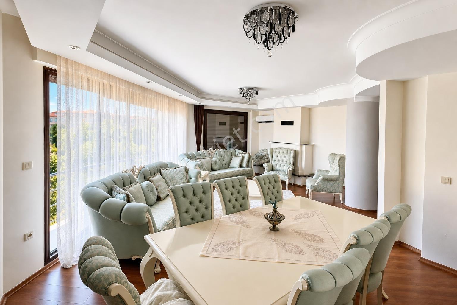 Güzelbahçe' De Ortak Havuzlu Site İçinde Büyük Müstakil Villa - Görsel 13