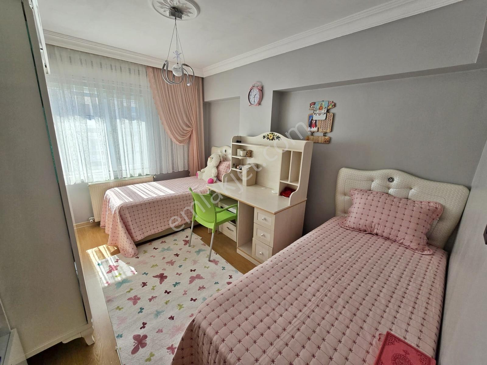 Elvan'da 3+1 Ebeveyn Banyolu Kök Tapu Ön Cephe Daire - Görsel 32