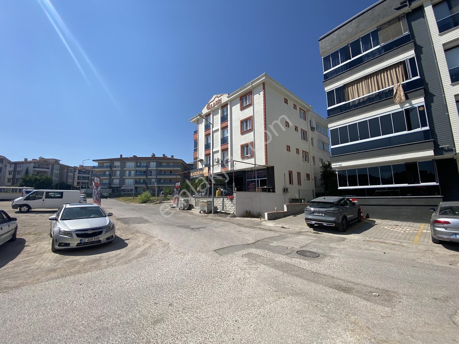 Zenith Real Estate Satılık Toygarda 3+1 Dubleks Asansörlü Daire - Görsel 6