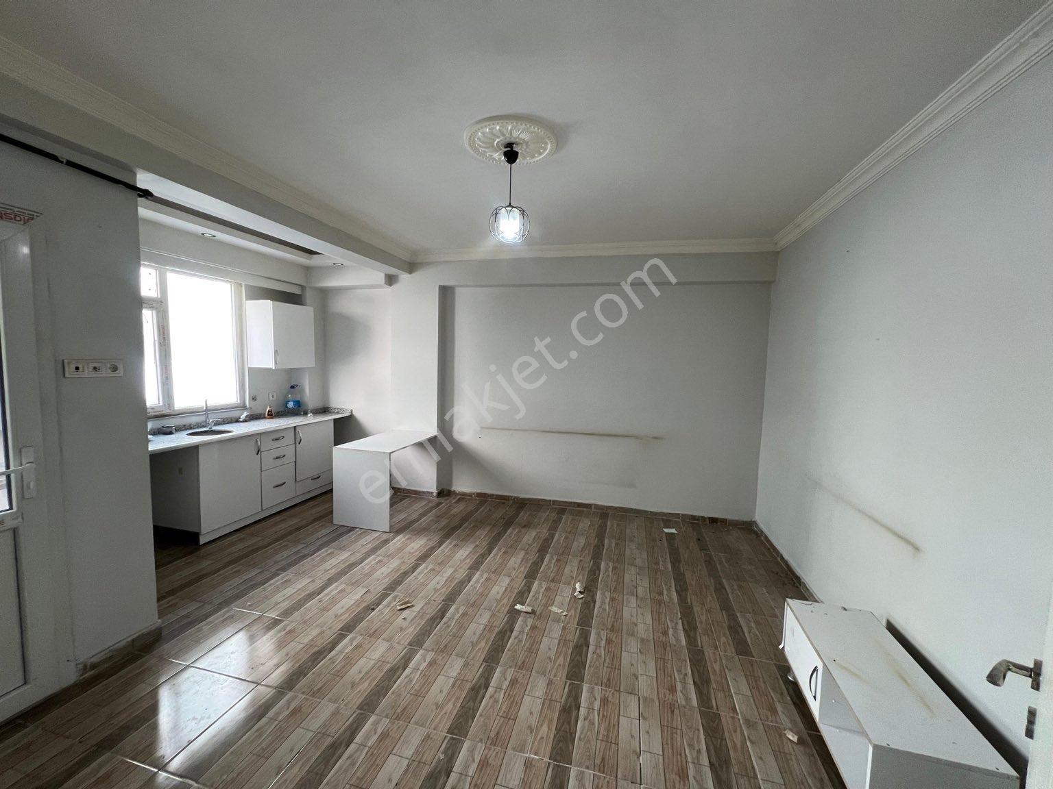 ***ilke Emlaktan Kiralık 1+1 Daire - Görsel 4