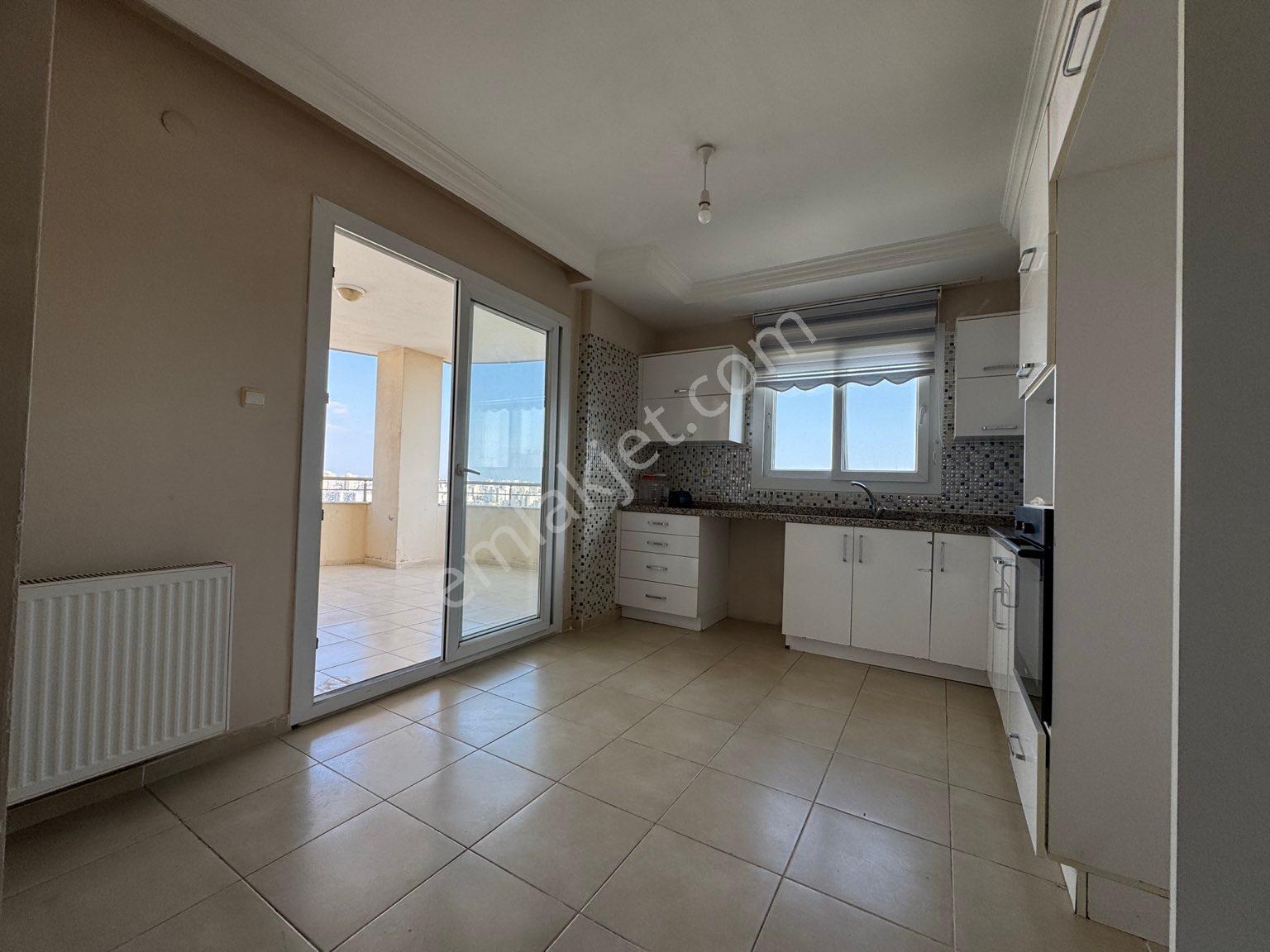 Kanal Manzaralı-groseri Karşısı-metroya Yakın-3+1 Kiralık Daire - Görsel 7