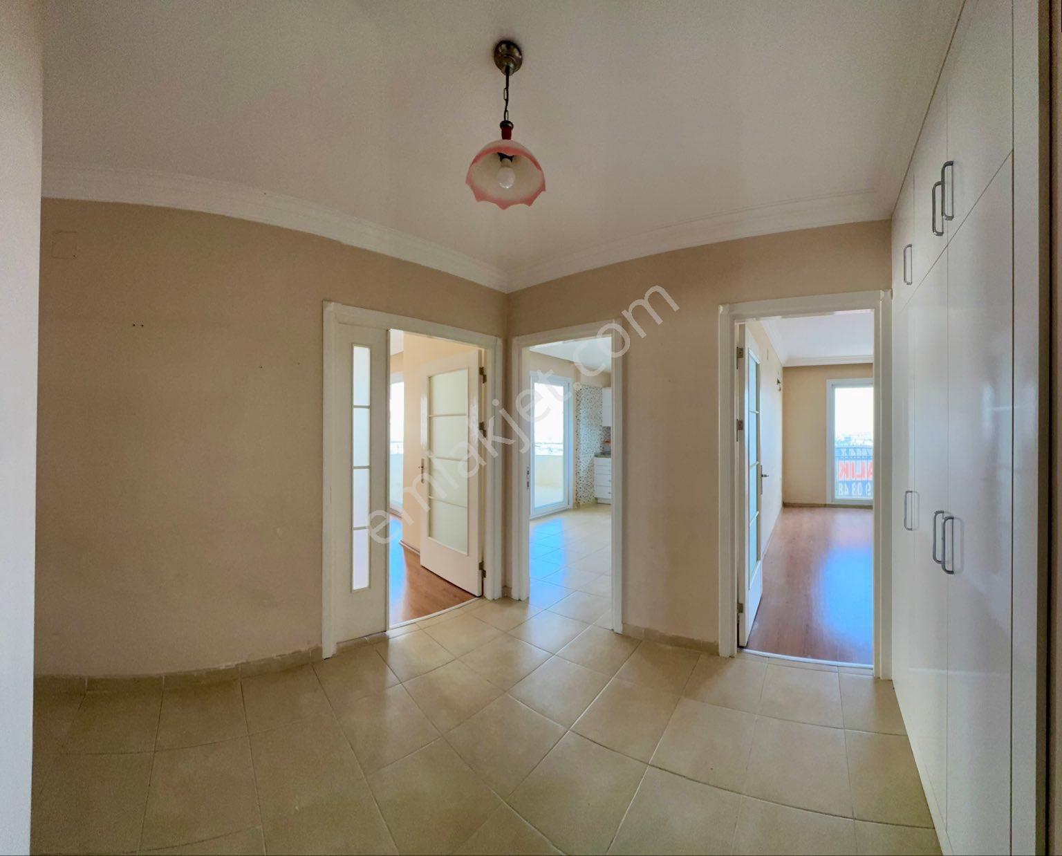 Kanal Manzaralı-groseri Karşısı-metroya Yakın-3+1 Kiralık Daire - Görsel 14