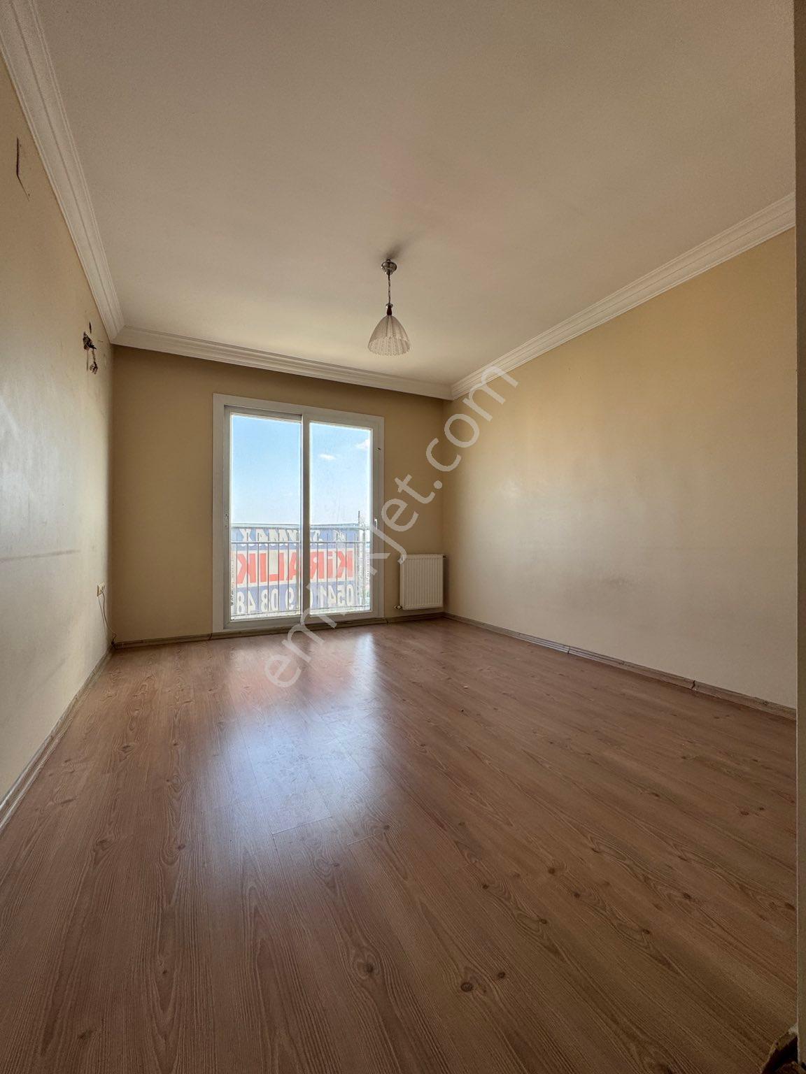 Kanal Manzaralı-groseri Karşısı-metroya Yakın-3+1 Kiralık Daire - Görsel 12