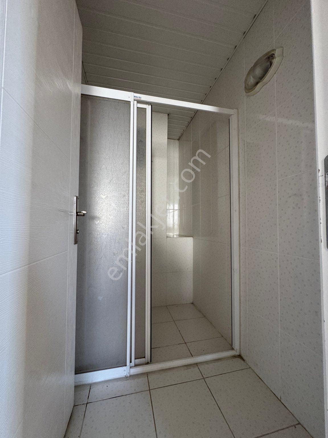 Kanal Manzaralı-groseri Karşısı-metroya Yakın-3+1 Kiralık Daire - Görsel 23