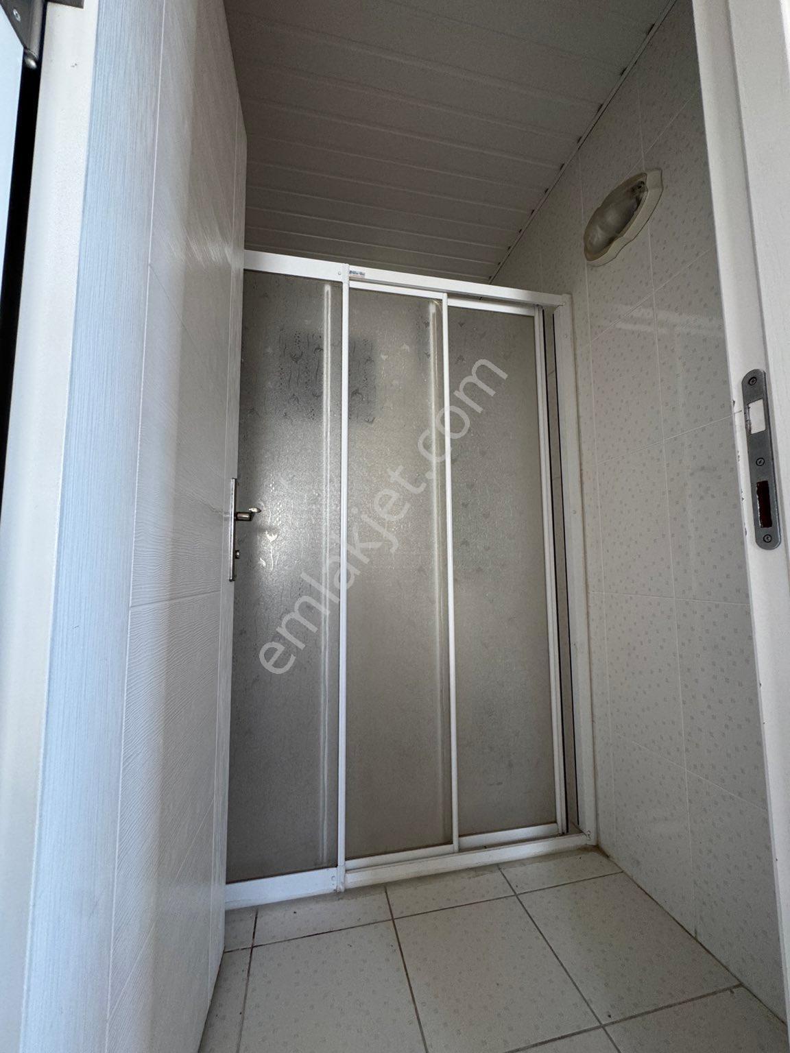 Kanal Manzaralı-groseri Karşısı-metroya Yakın-3+1 Kiralık Daire - Görsel 24