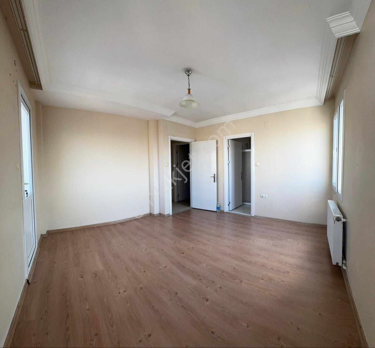 Kanal Manzaralı-groseri Karşısı-metroya Yakın-3+1 Kiralık Daire - Görsel 20