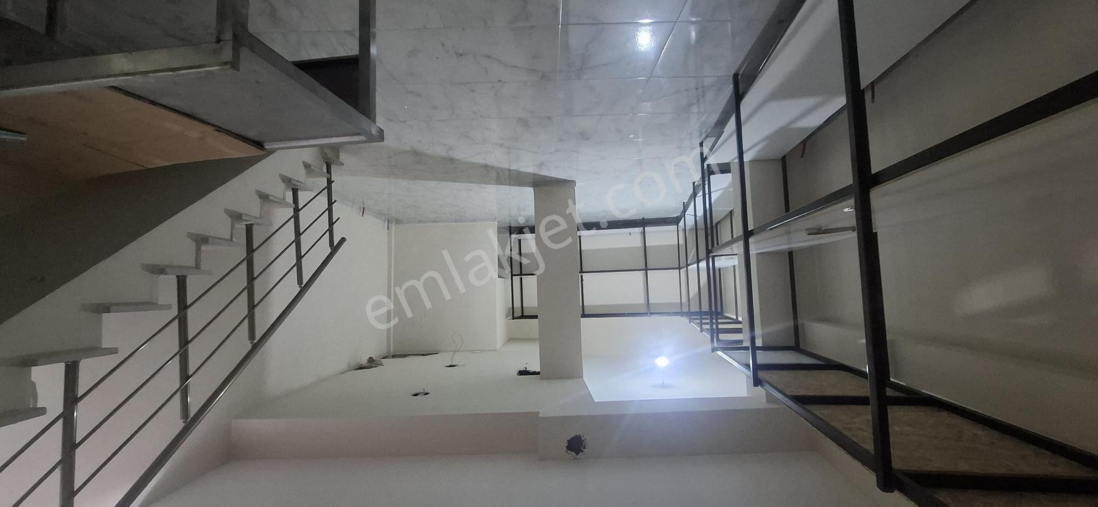 Çiğdem Emlak.dan Çırpıcıda Kiralık Dükkan - Görsel 4