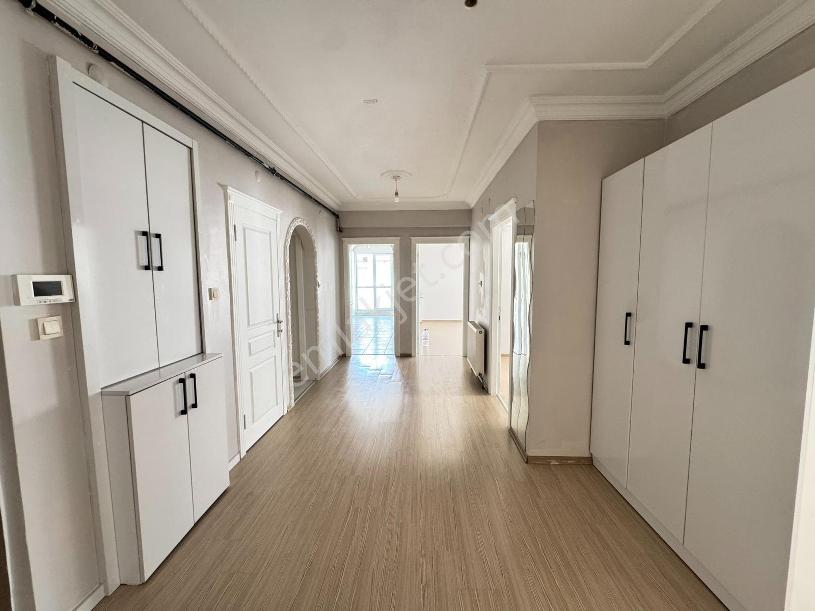 Vip'den Merkezi Konum Teras Balkon 2.kat Kiralık 3+1 Daire - Görsel 22