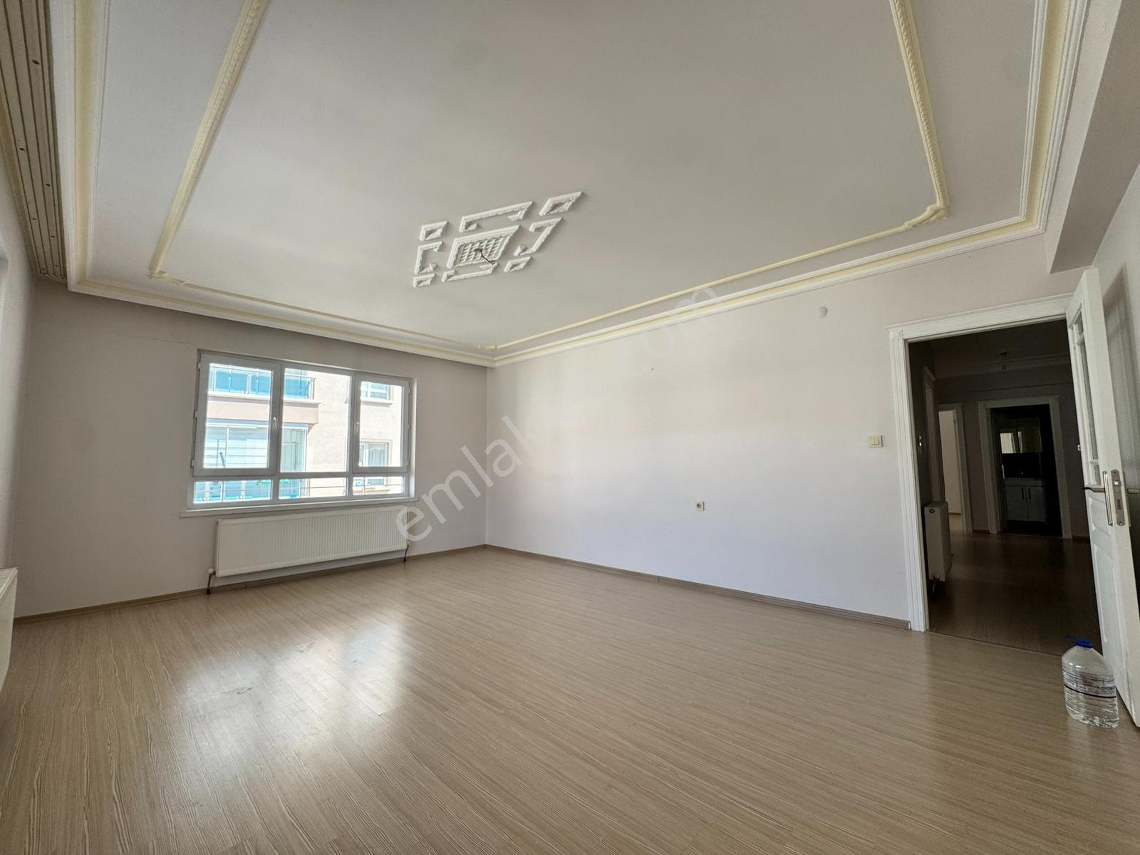Vip'den Merkezi Konum Teras Balkon 2.kat Kiralık 3+1 Daire - Görsel 5