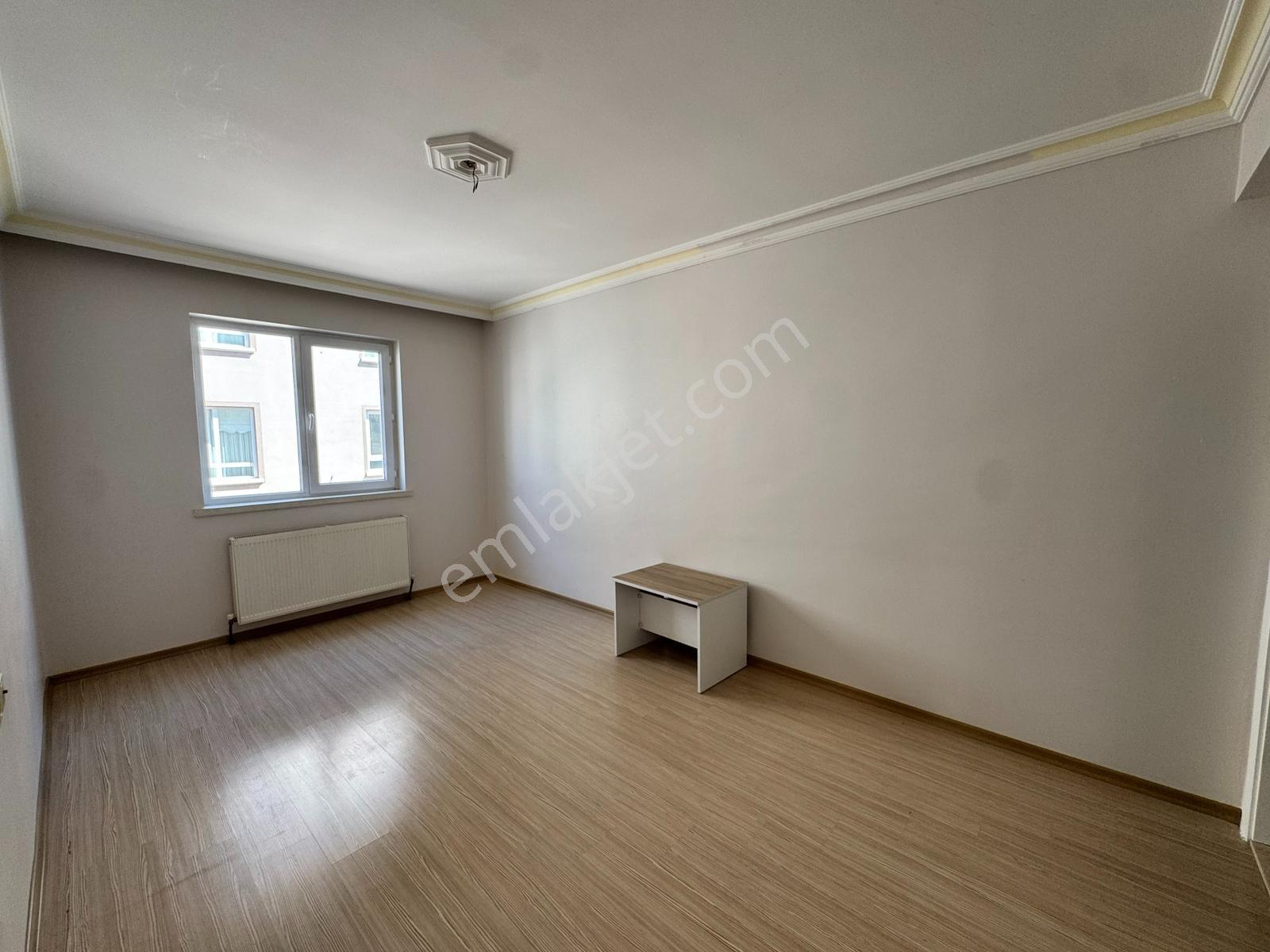 Vip'den Merkezi Konum Teras Balkon 2.kat Kiralık 3+1 Daire - Görsel 14