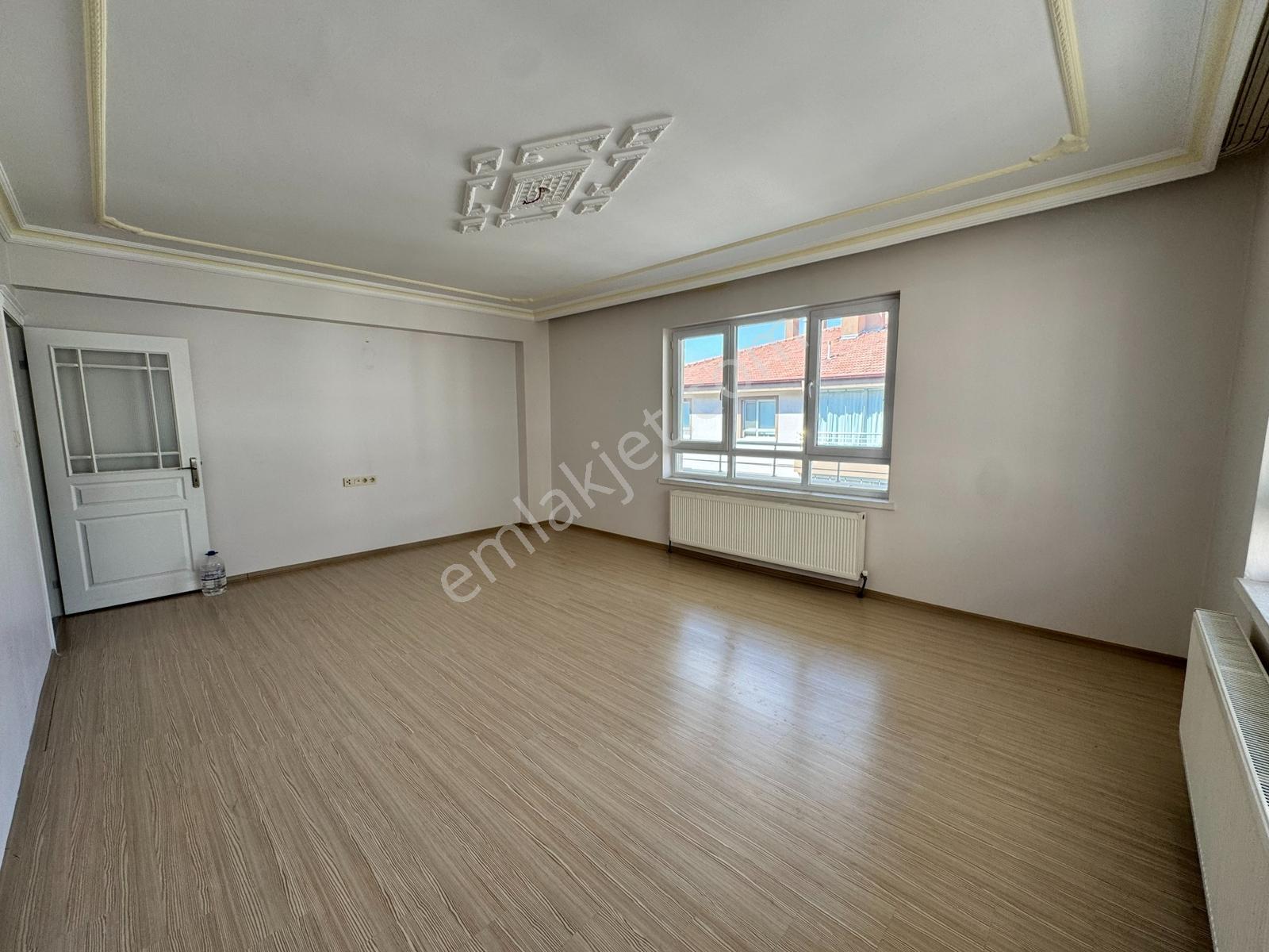 Vip'den Merkezi Konum Teras Balkon 2.kat Kiralık 3+1 Daire - Görsel 7