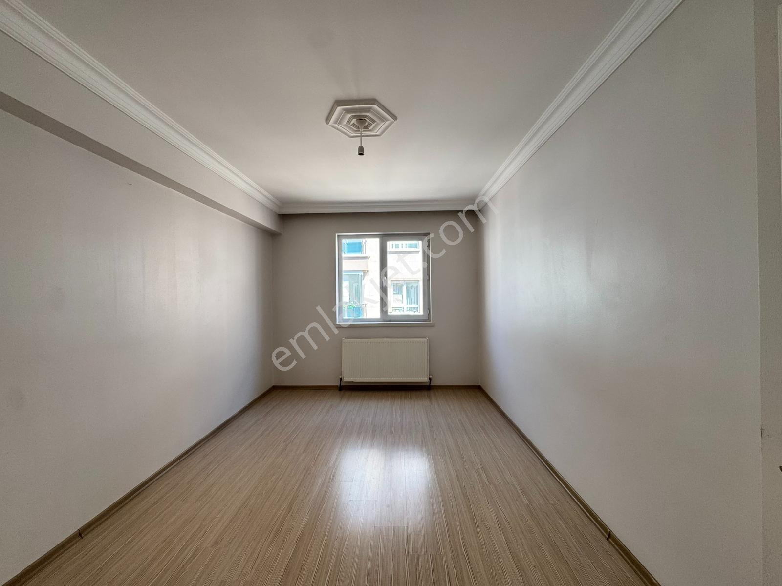 Vip'den Merkezi Konum Teras Balkon 2.kat Kiralık 3+1 Daire - Görsel 3