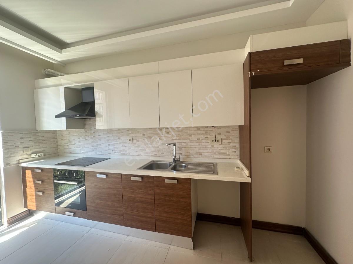 'turyap Göztepe Den Havuzlu Sitede Geniş 2+1 Kiralık Daire' - Görsel 14